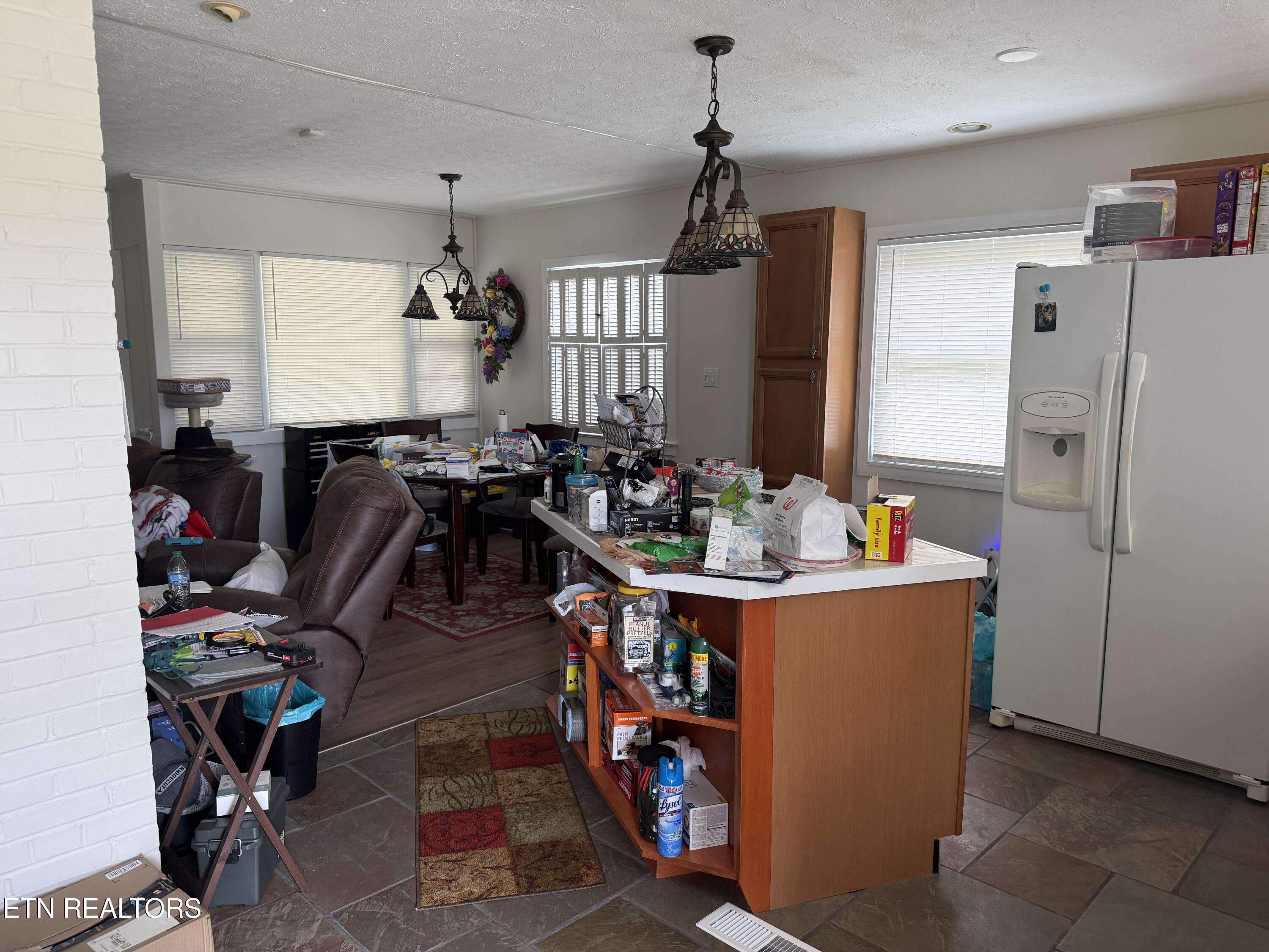 102 Victoria Road Oak Ridge TN 37830