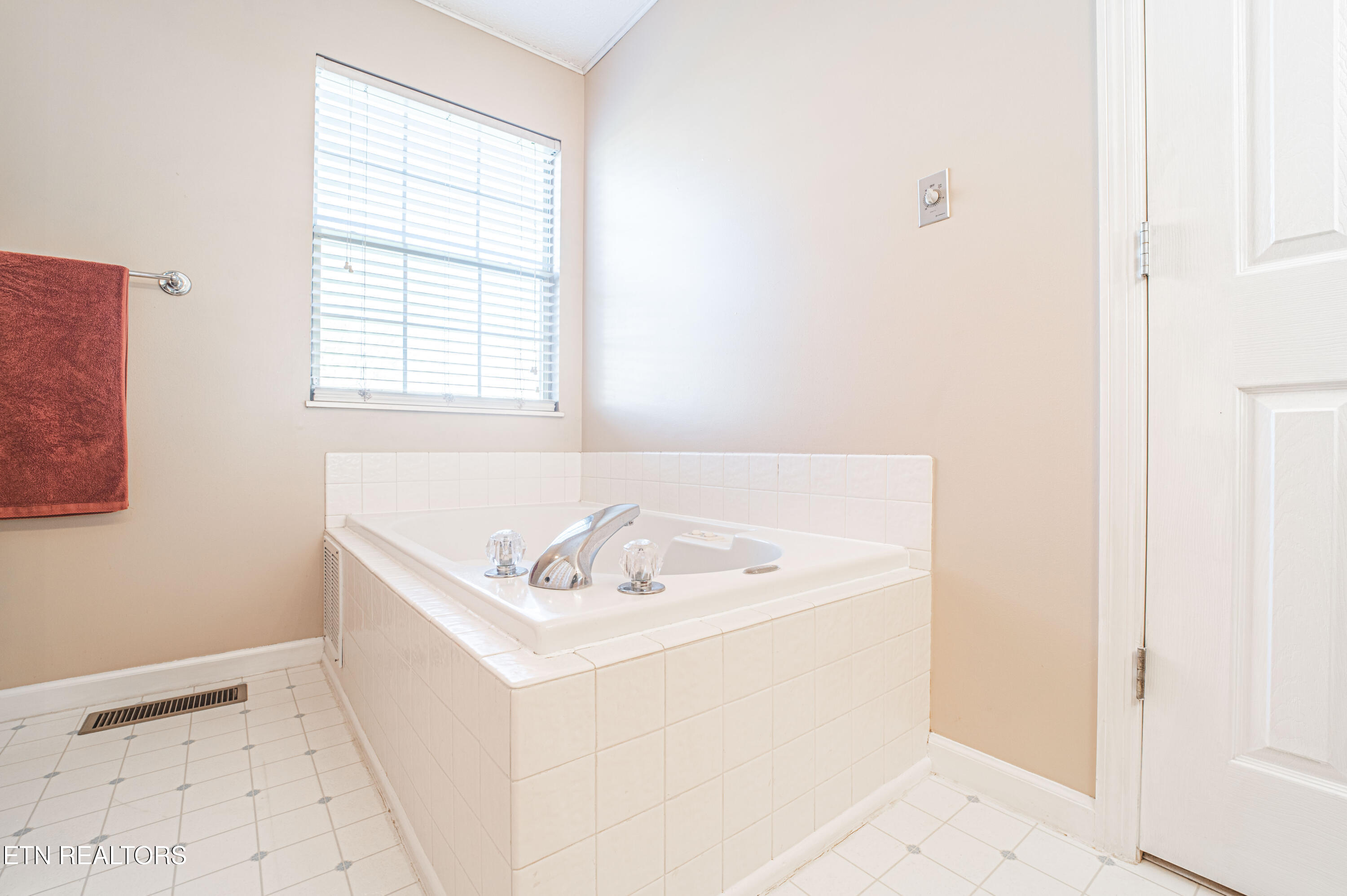 673 Whitesburg Drive Knoxville TN 37918