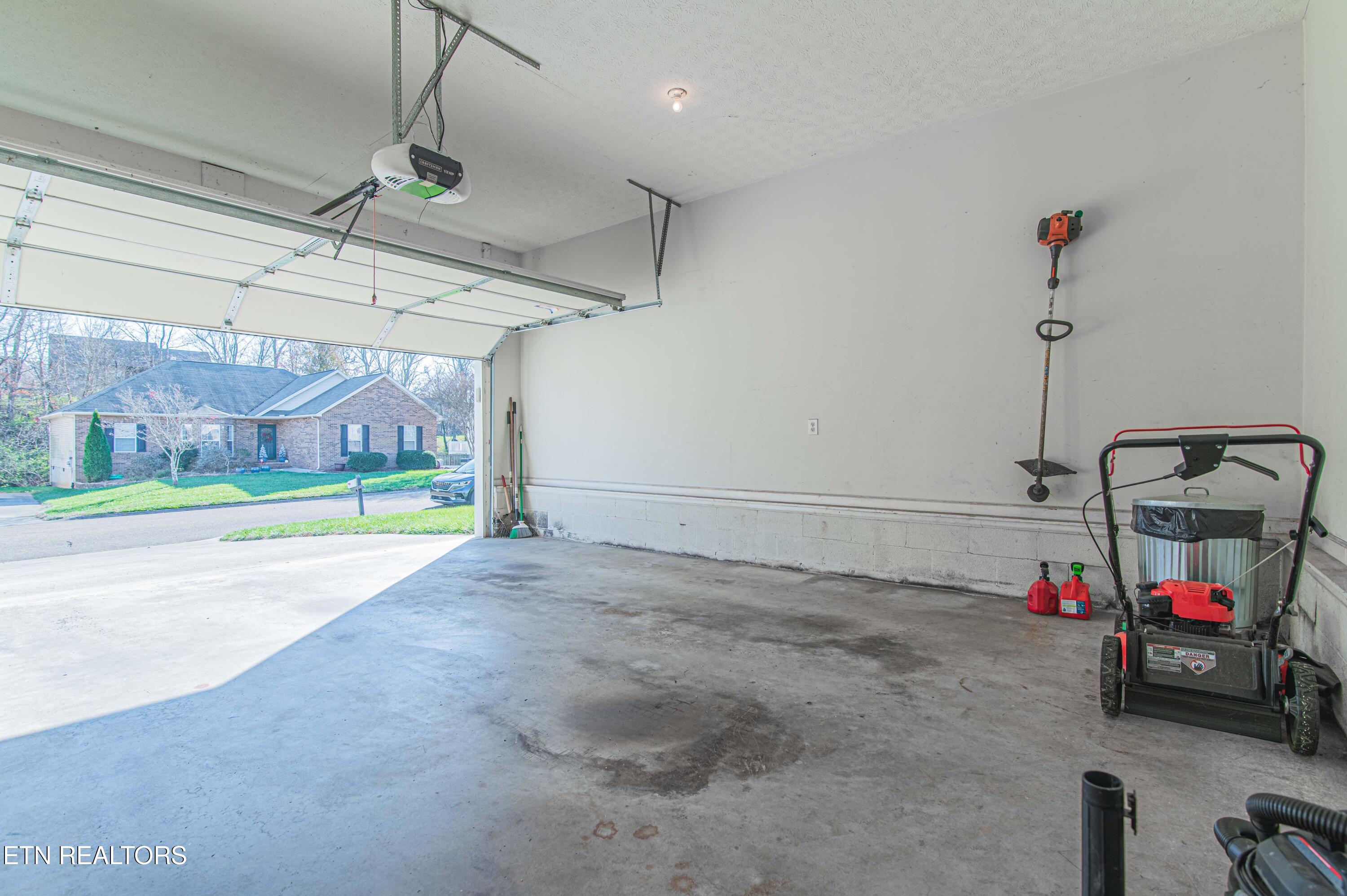 673 Whitesburg Drive Knoxville TN 37918