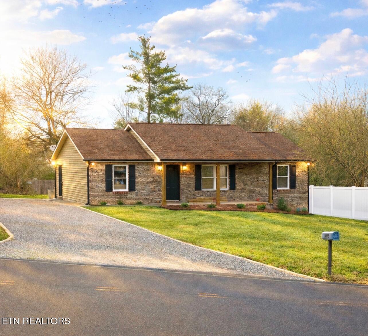 7810 Brickyard Road Powell TN 37849