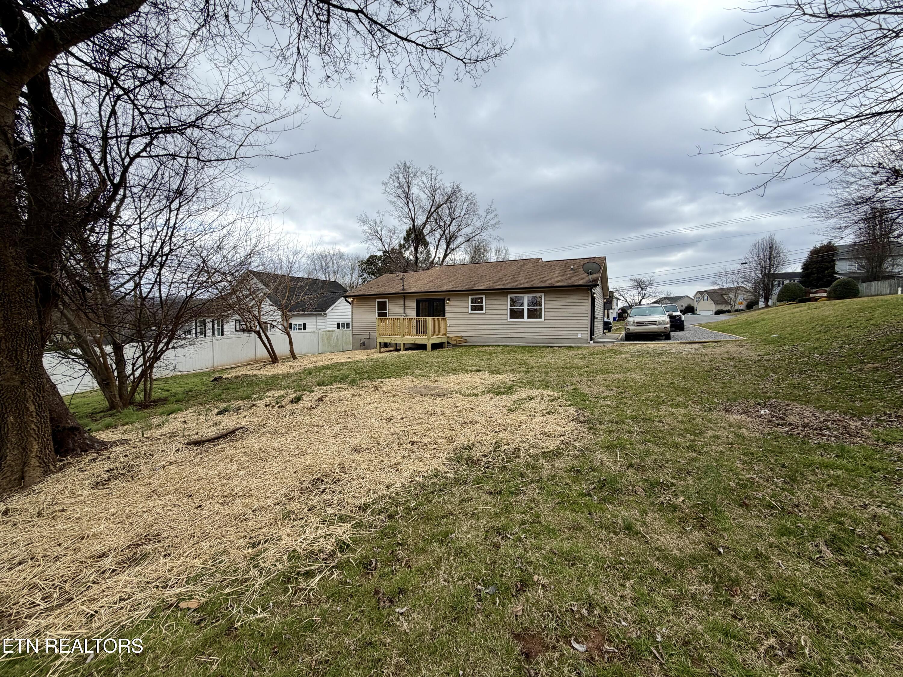 7810 Brickyard Road Powell TN 37849