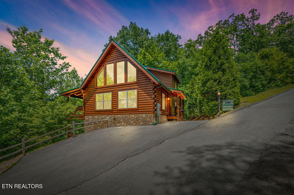 766 High Mountain Way Gatlinburg TN 37738