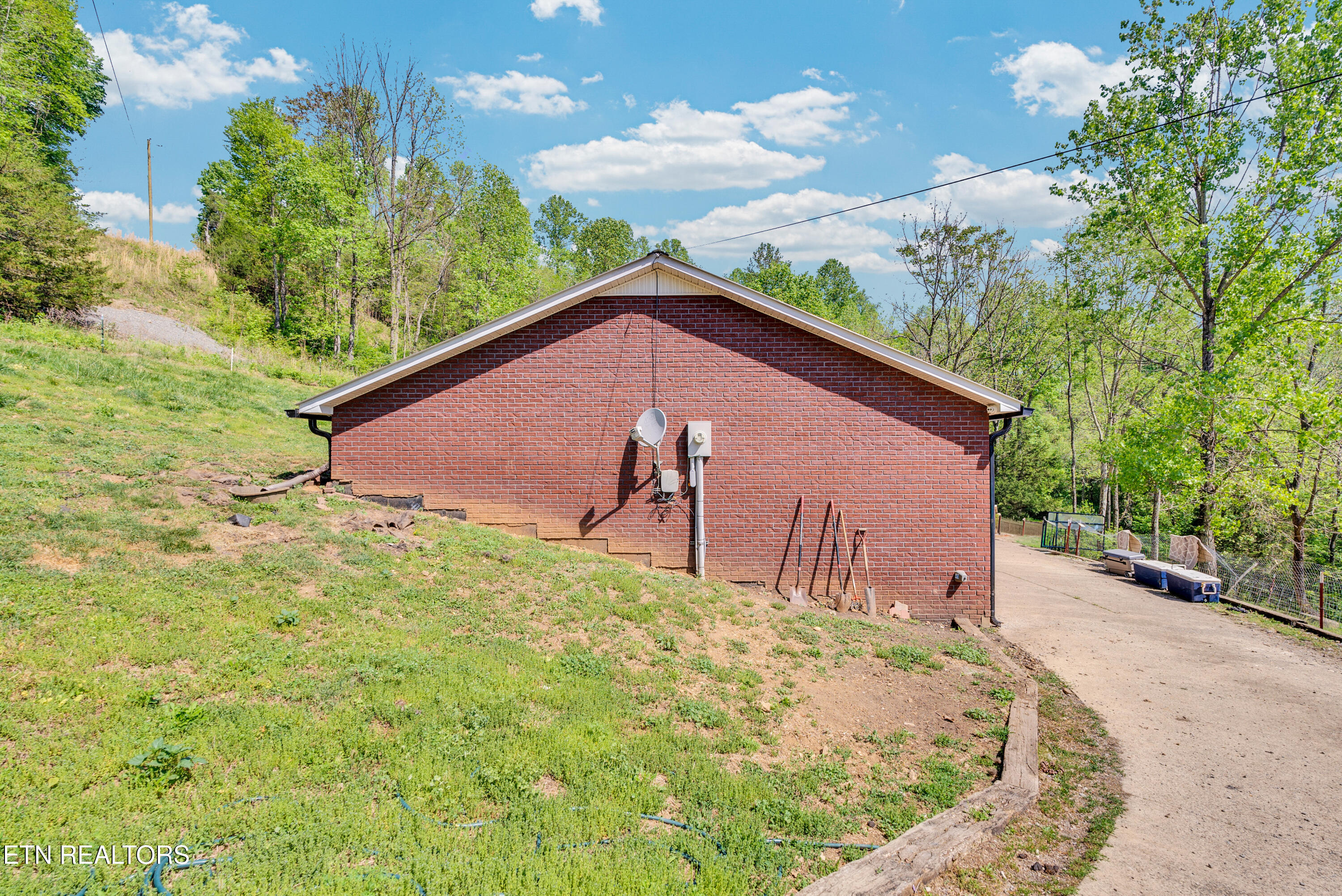 1848 Bruce Ridge Road Baxter TN 38544