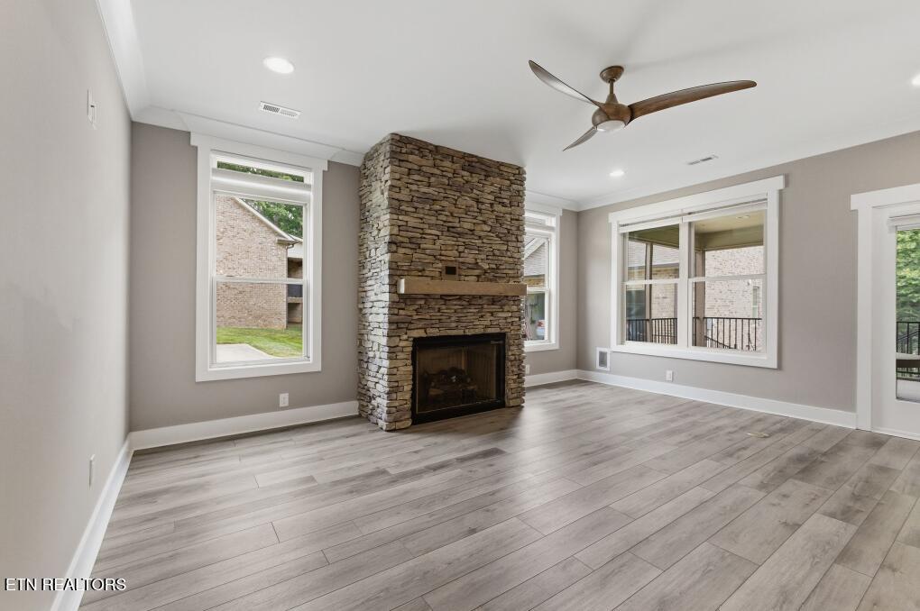 1617 Mountain Drive Lenoir City TN 37772