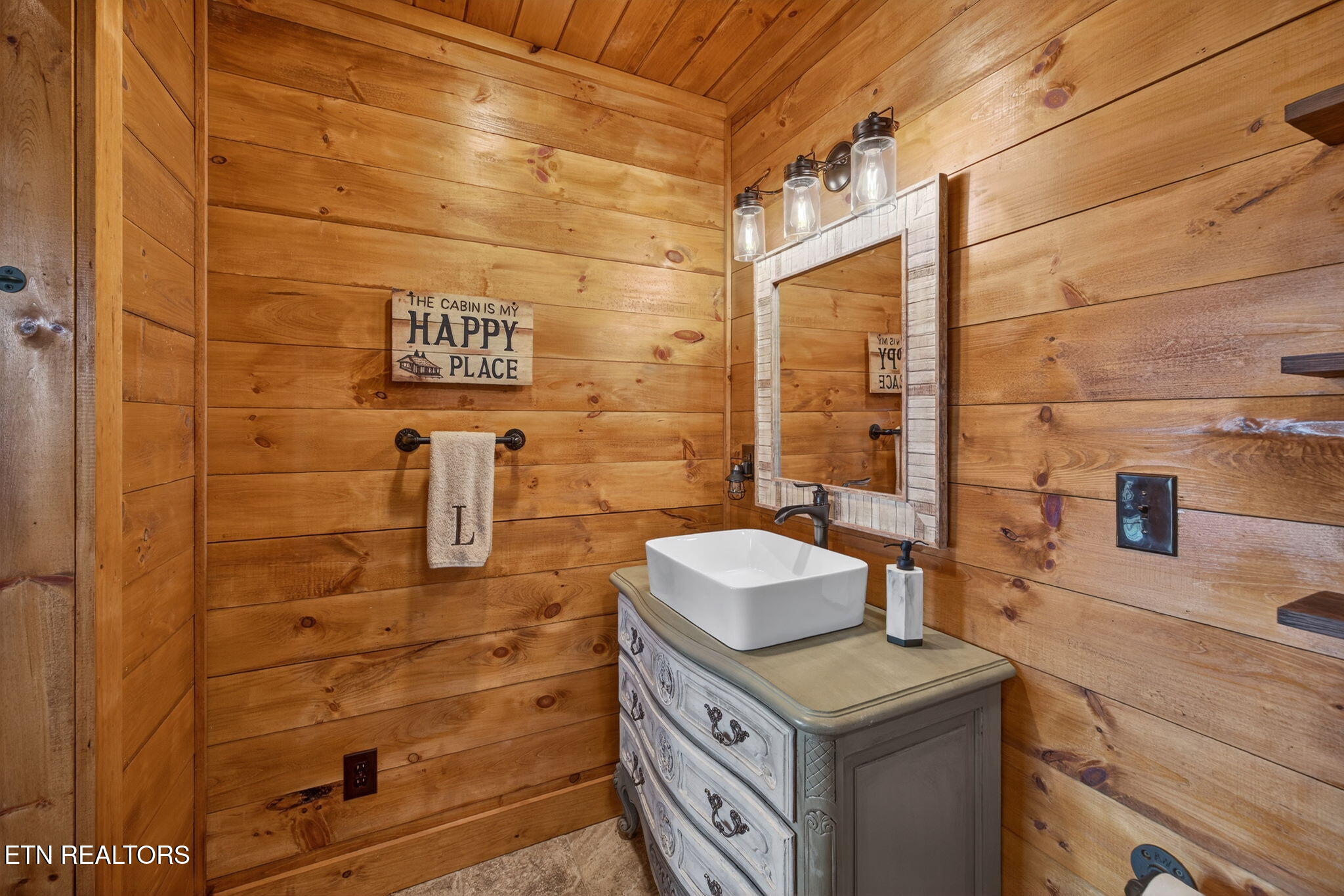 751 Bear Knob Lane Crawford TN 38554