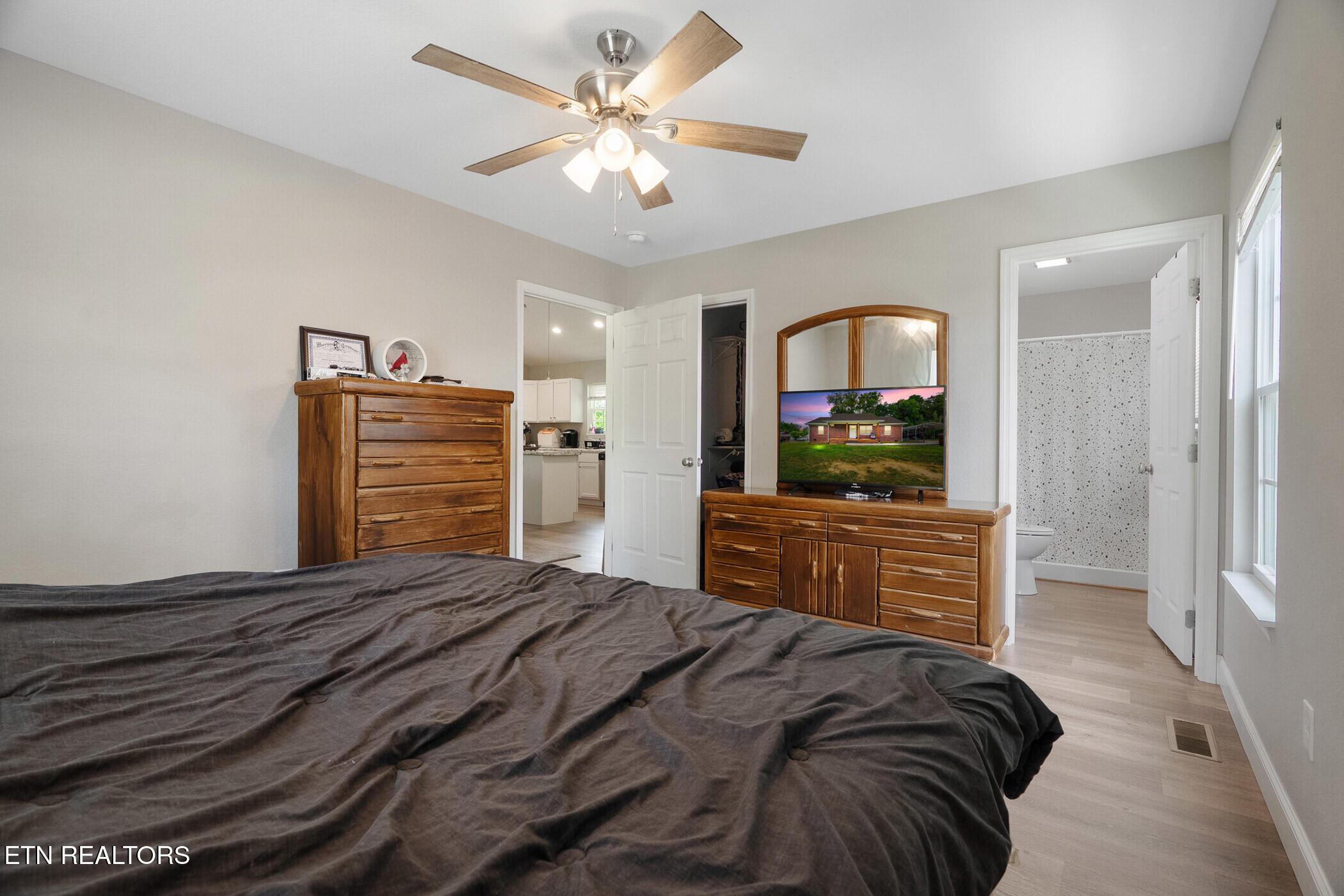 320 W Walnut Street Madisonville TN 37354