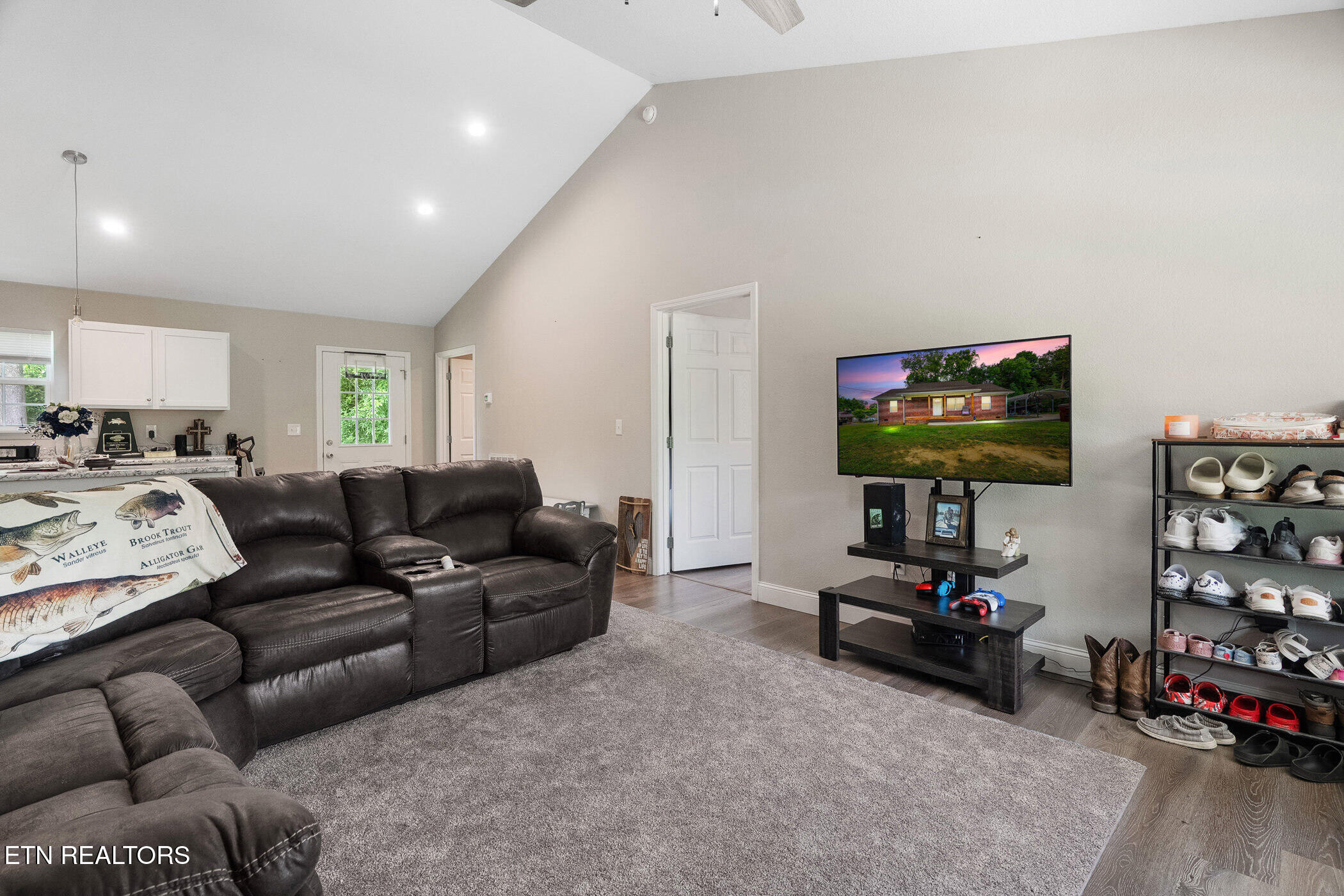 320 W Walnut Street Madisonville TN 37354