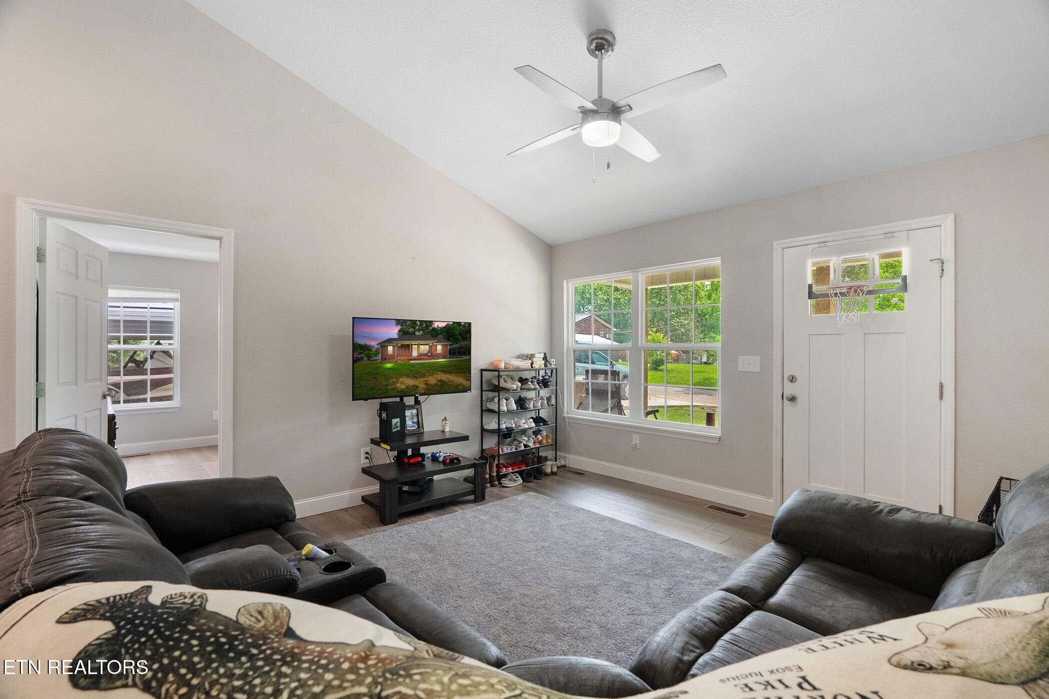 320 W Walnut Street Madisonville TN 37354
