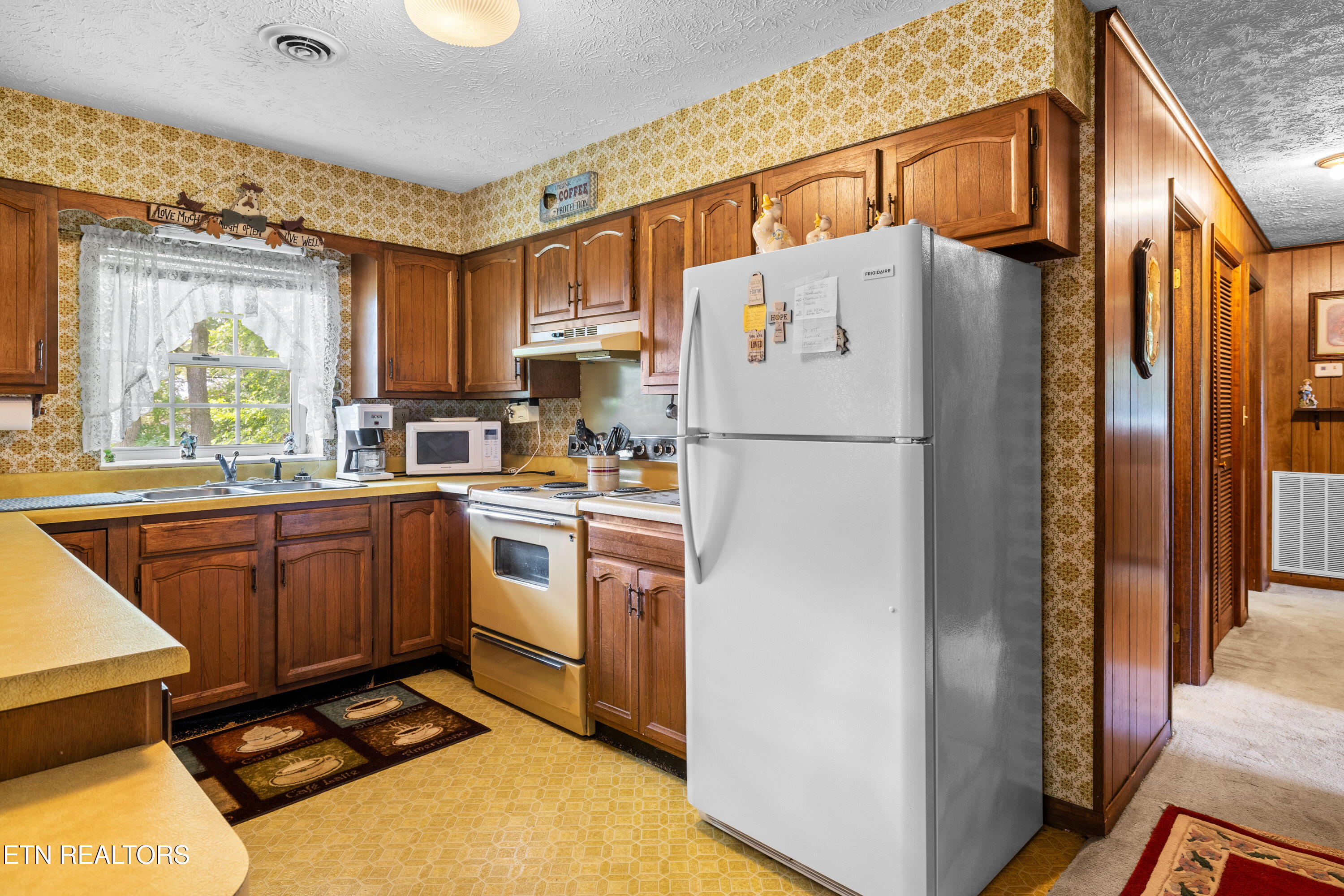 2825 P V T Way Dandridge TN 37725