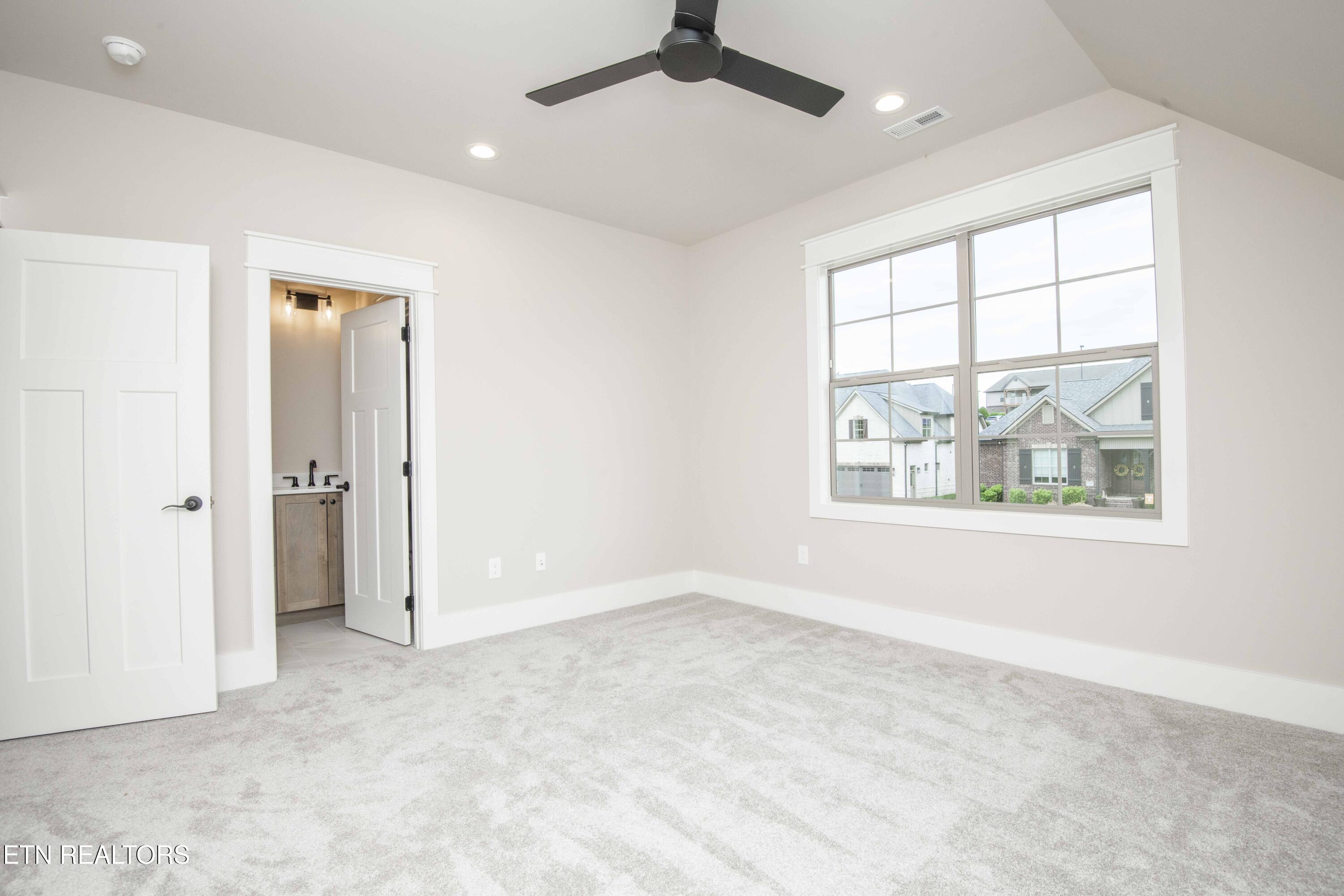 722 Eaglehorne Lane Knoxville TN 37909