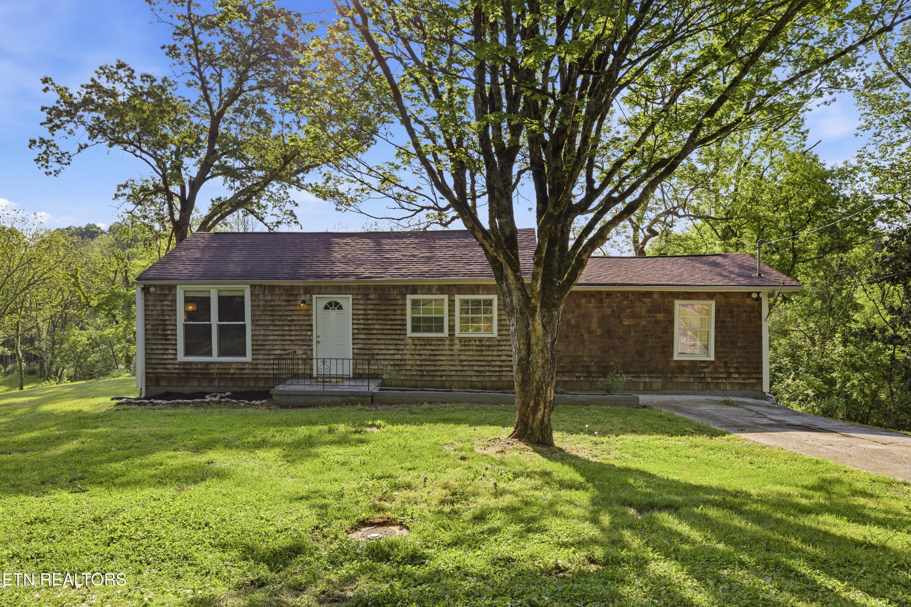 5312 Avis Lane Knoxville TN 37914