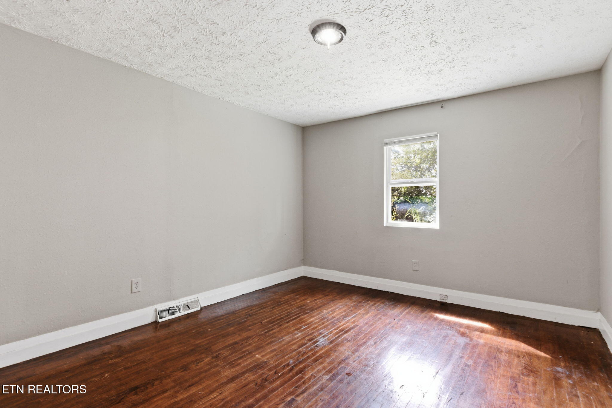 2541 Brown Avenue Knoxville TN 37917