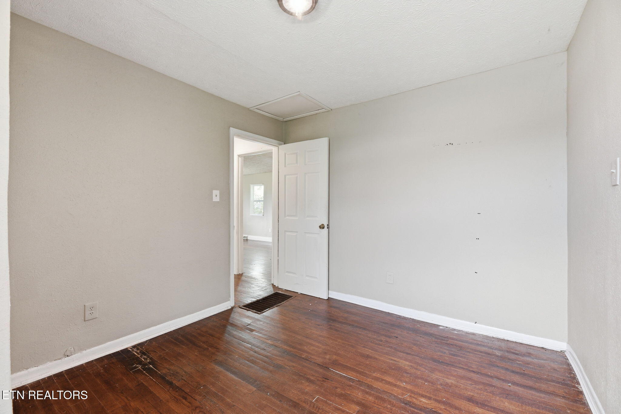 2541 Brown Avenue Knoxville TN 37917