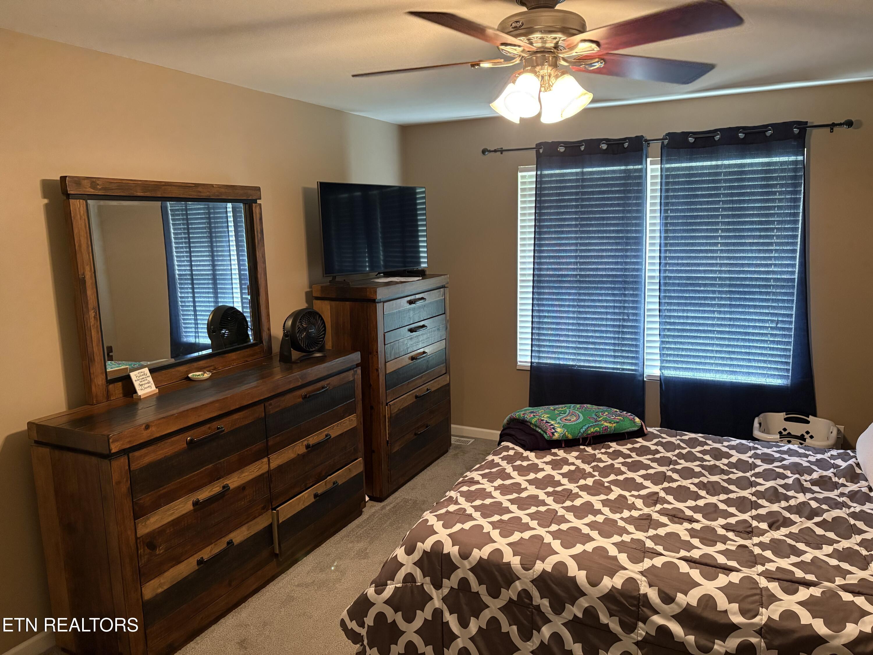1757 River Road Kingston TN 37763