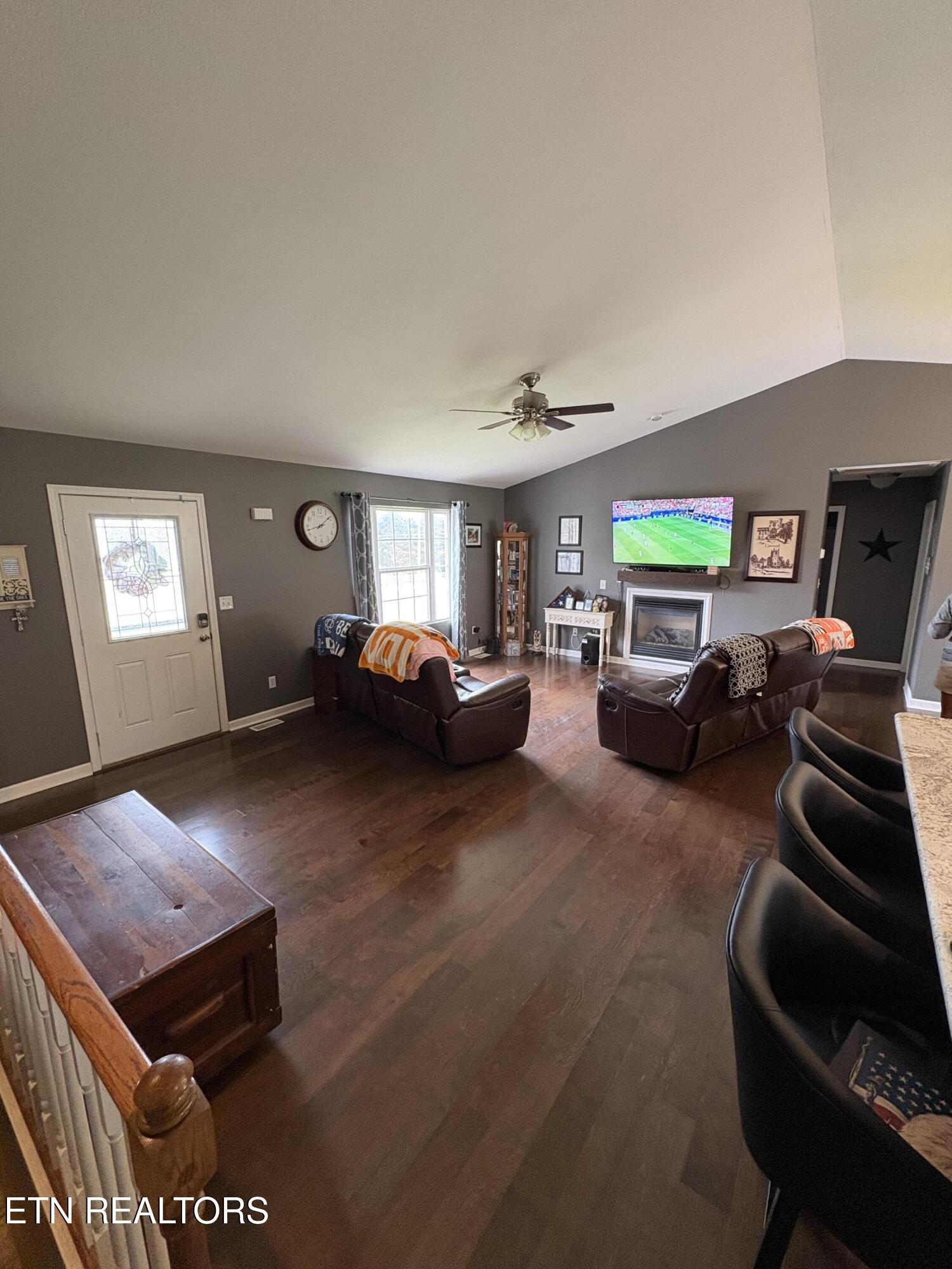 1757 River Road Kingston TN 37763