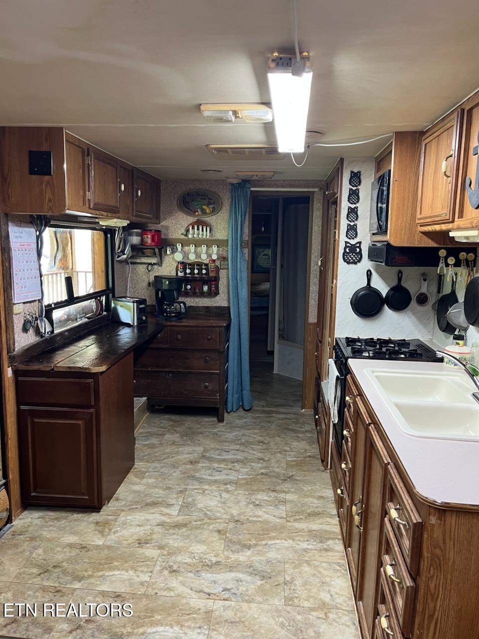 525 Braden Chapel Road Speedwell TN 37870