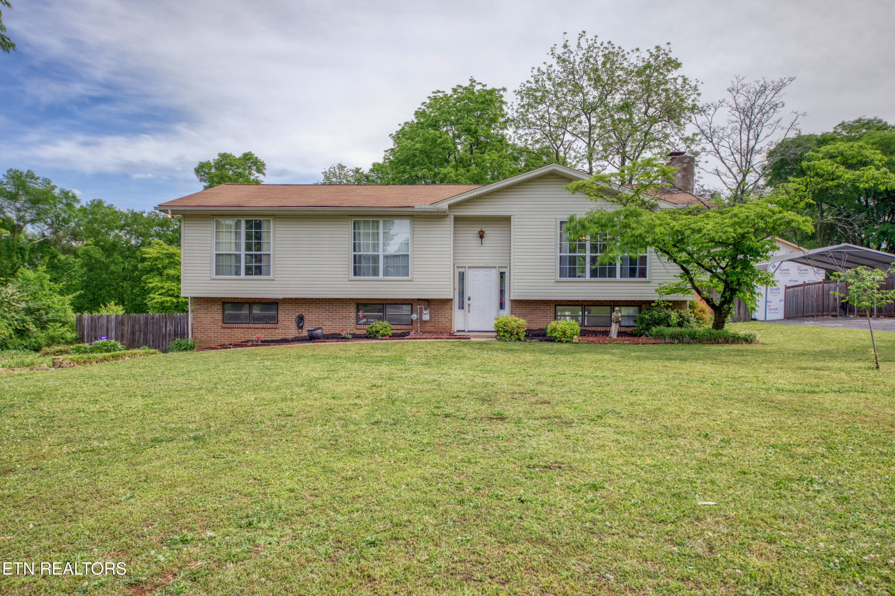 900 Foster Drive Lenoir City TN 37772