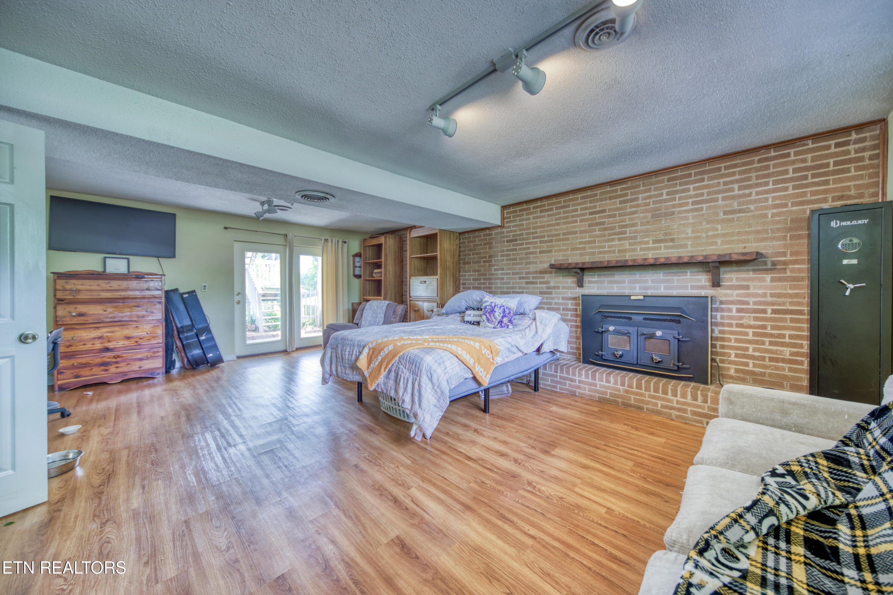 900 Foster Drive Lenoir City TN 37772