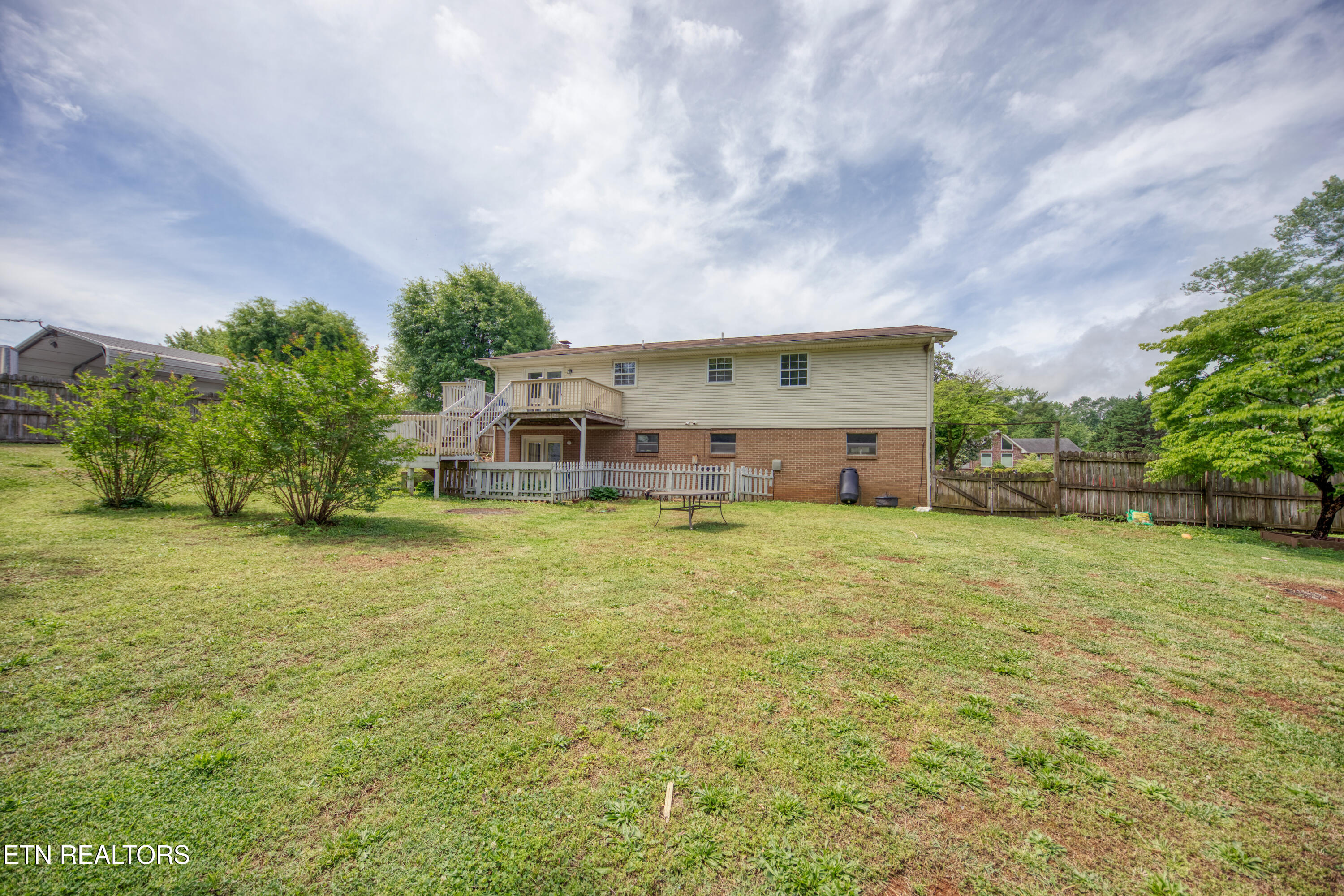 900 Foster Drive Lenoir City TN 37772