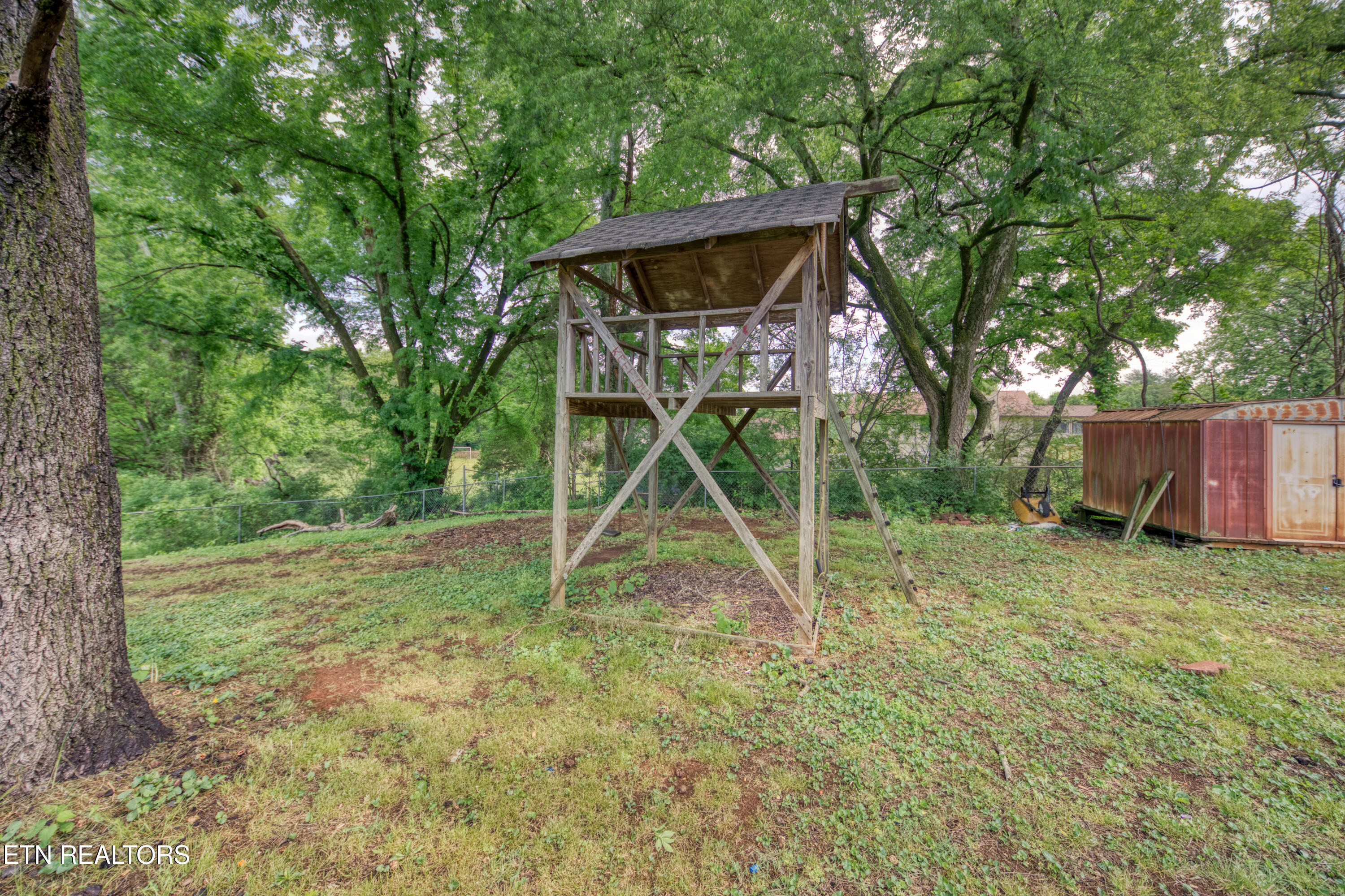 900 Foster Drive Lenoir City TN 37772
