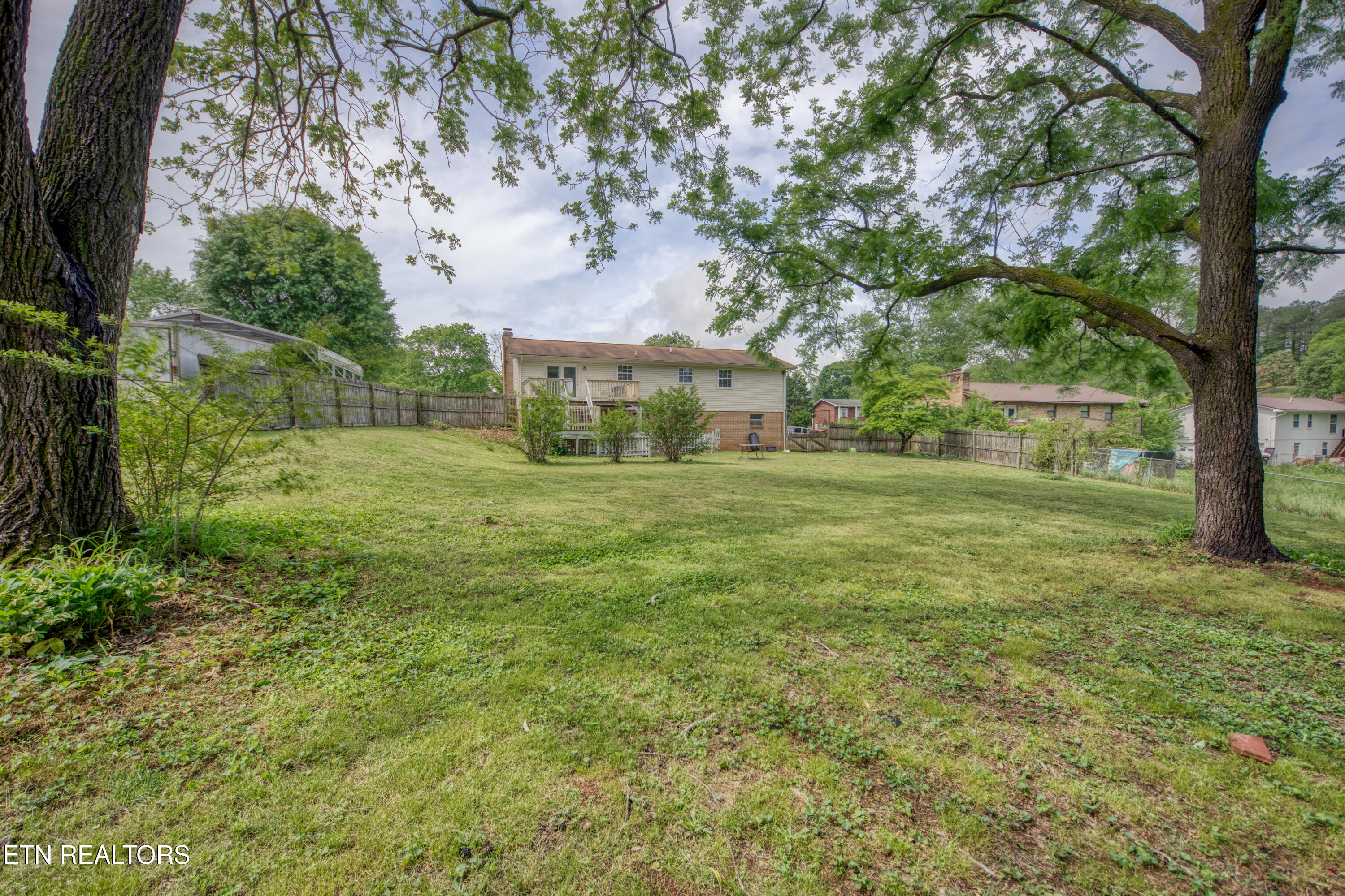 900 Foster Drive Lenoir City TN 37772