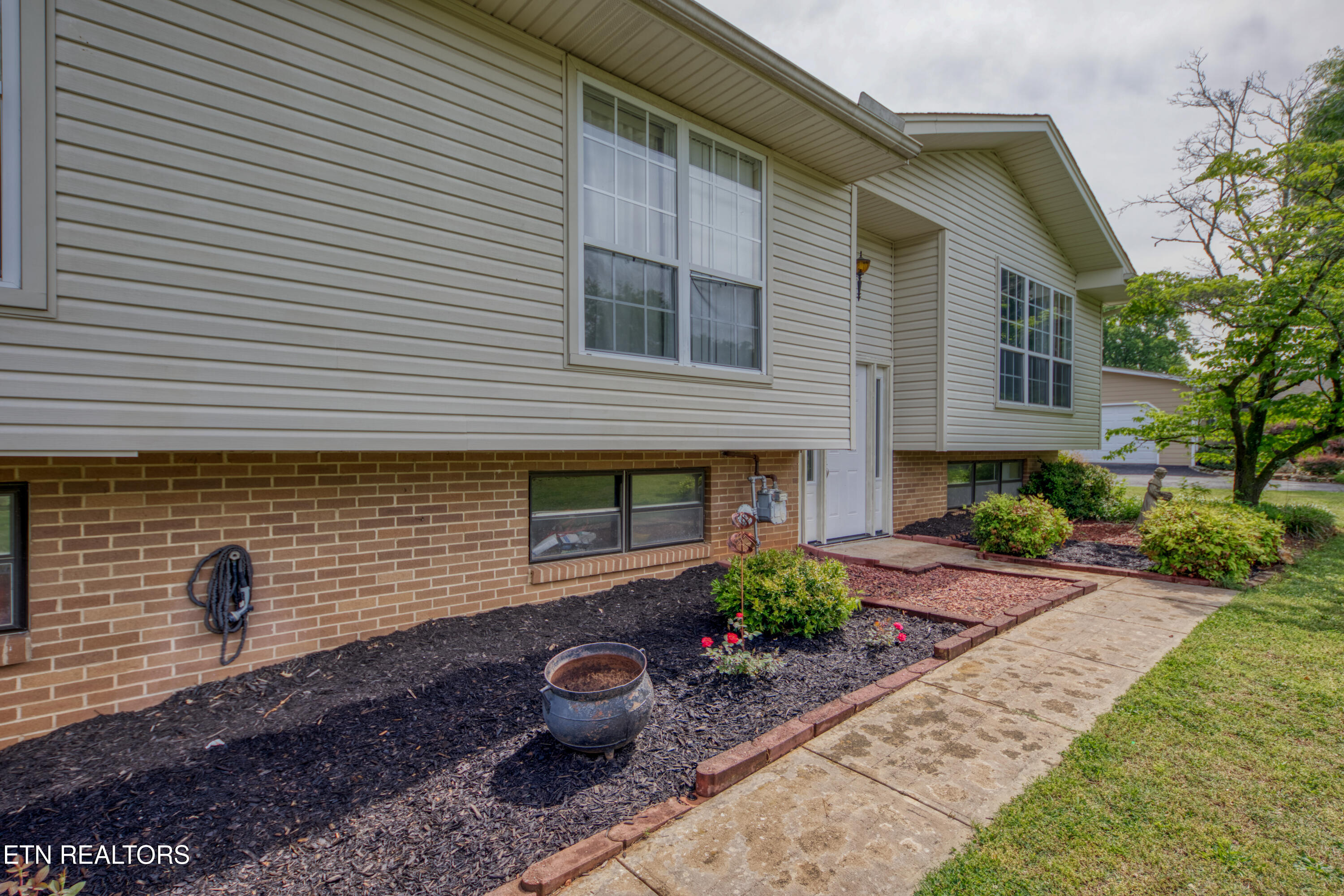 900 Foster Drive Lenoir City TN 37772