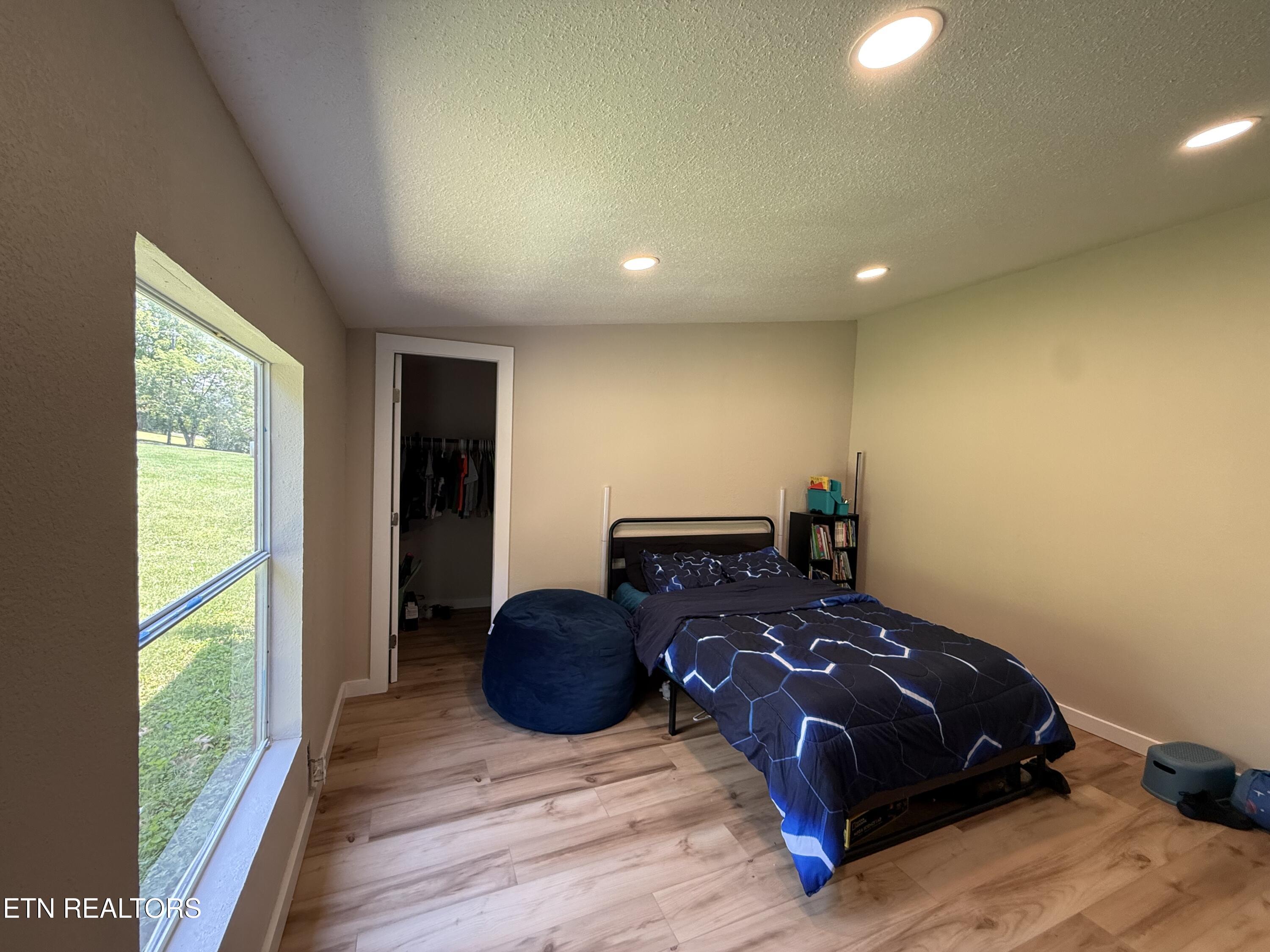 8302 Chauvin Lane Corryton TN 37721