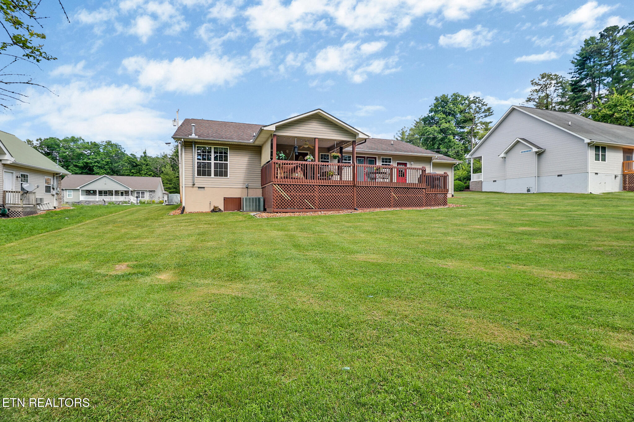 21 Knights Way Crossville TN 38571
