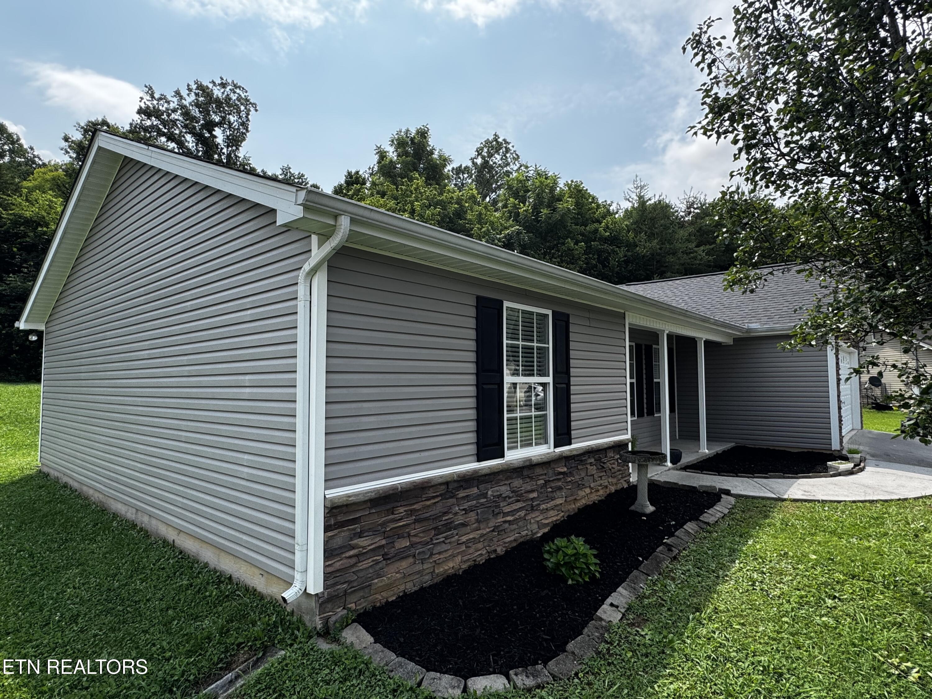 5000 Cattail Lane Corryton TN 37721