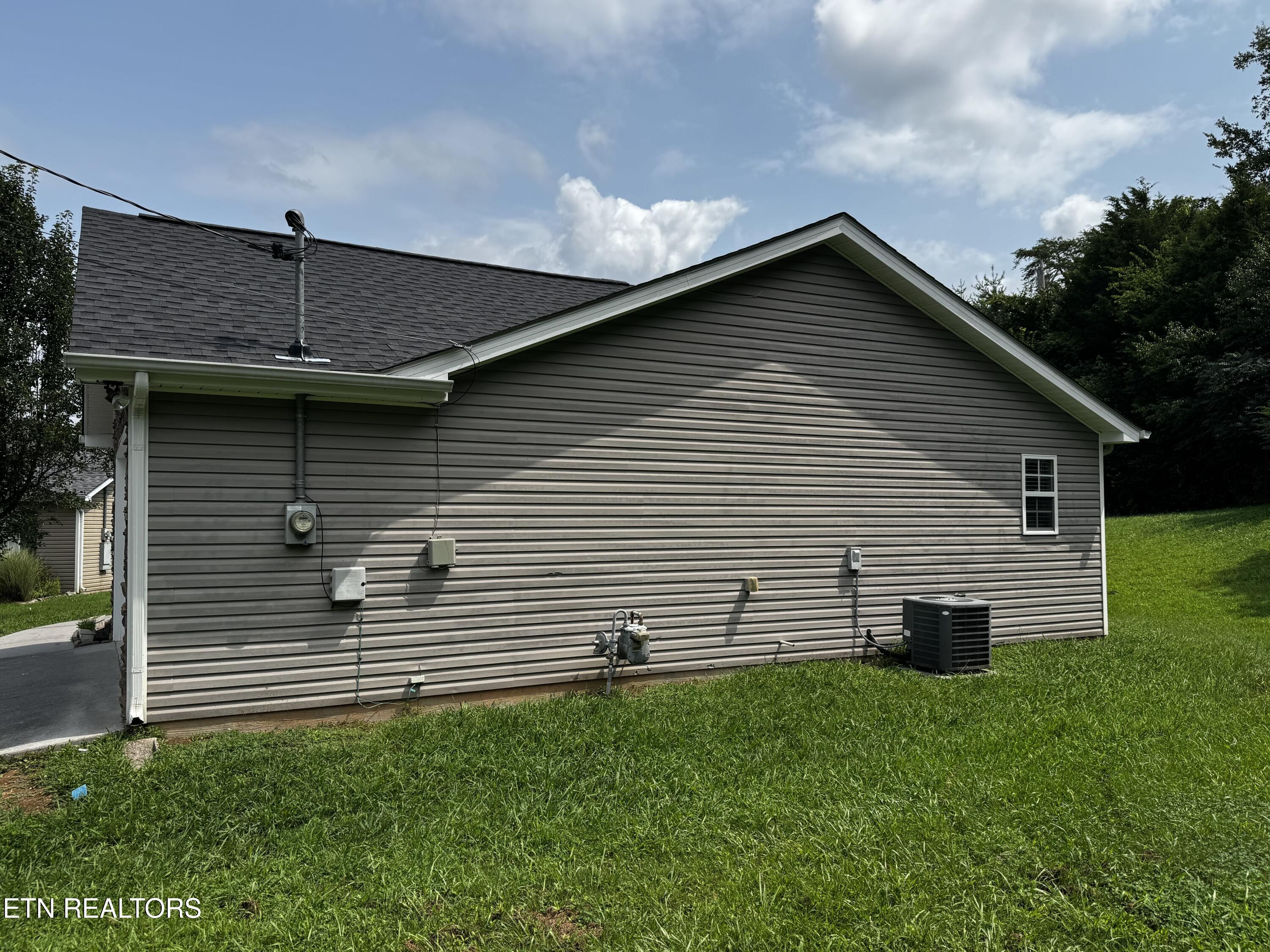 5000 Cattail Lane Corryton TN 37721