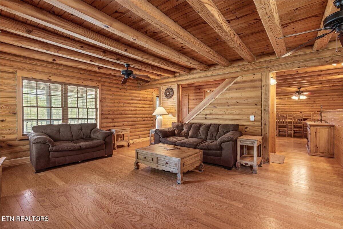 1736 Rafter Road Tellico Plains TN 37385