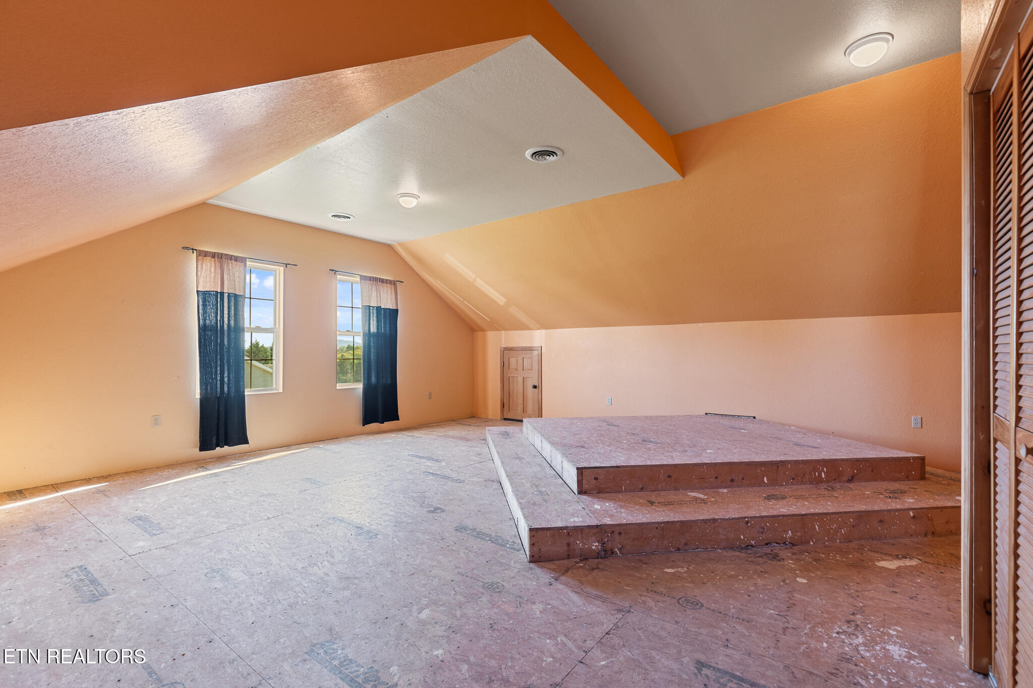 2869 Luther Catlett Circle Sevierville TN 37876