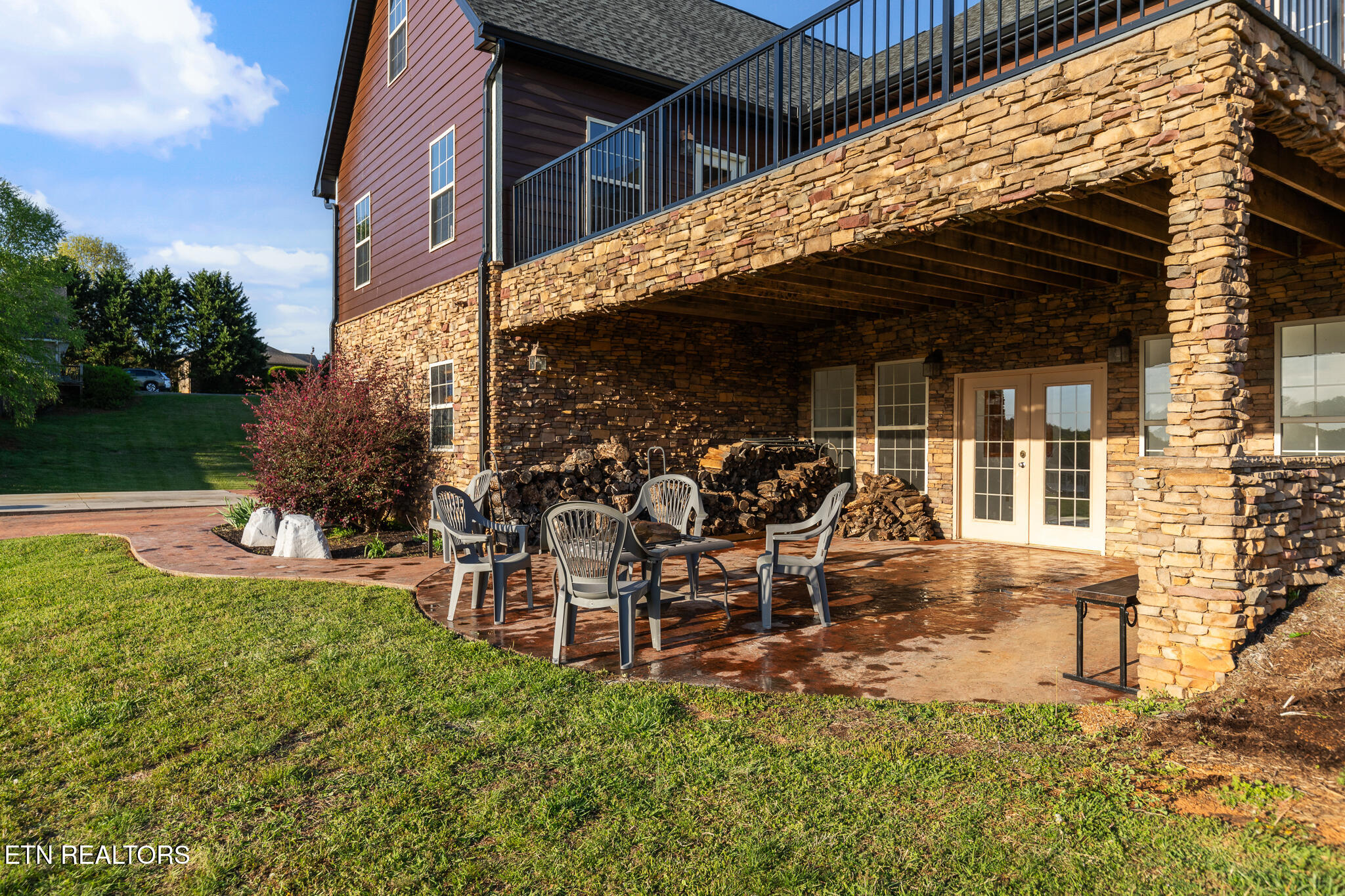 2869 Luther Catlett Circle Sevierville TN 37876