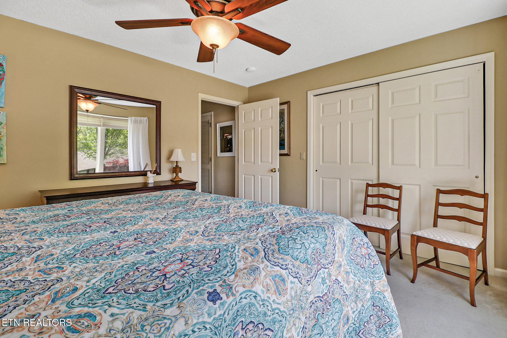 15 Kingsboro Lane Crossville TN 38558
