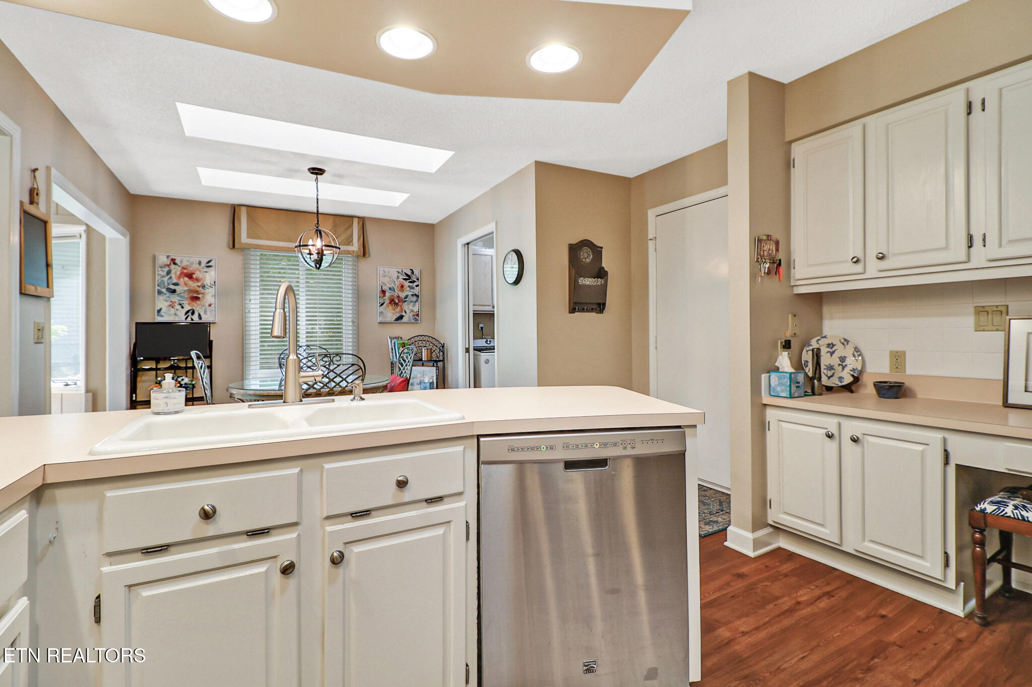 15 Kingsboro Lane Crossville TN 38558