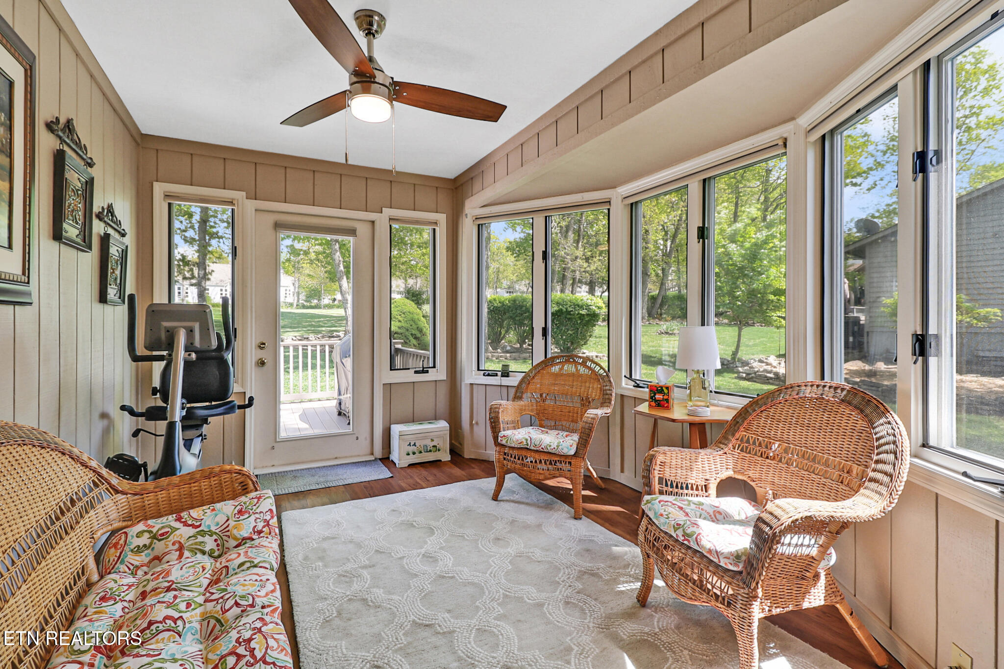 15 Kingsboro Lane Crossville TN 38558