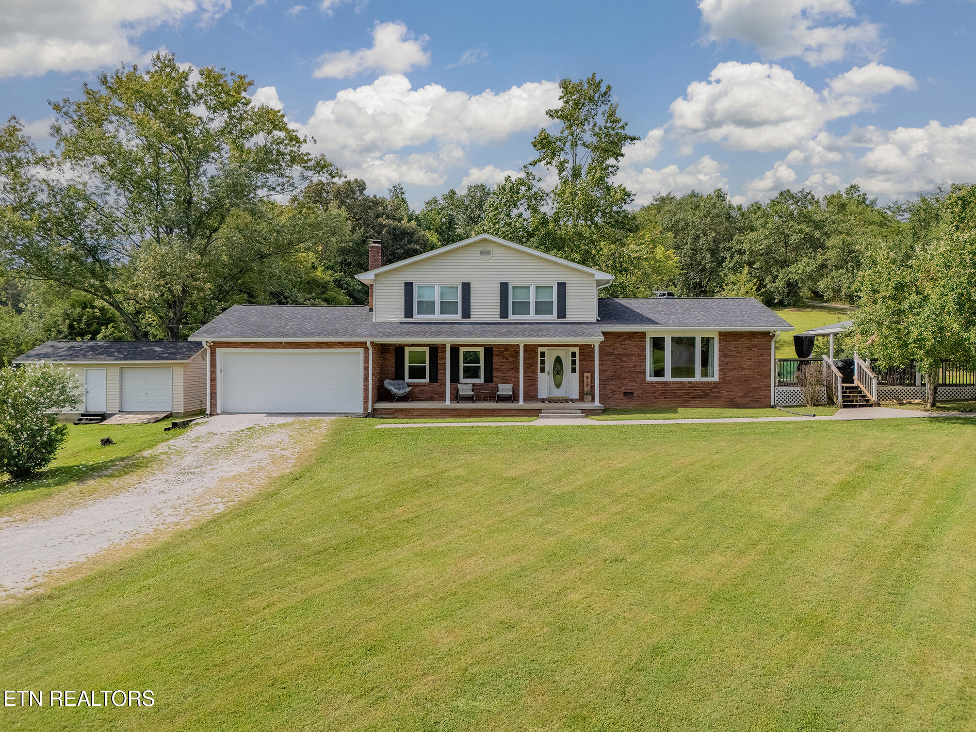624 Back Valley Road Oliver Springs TN 37840