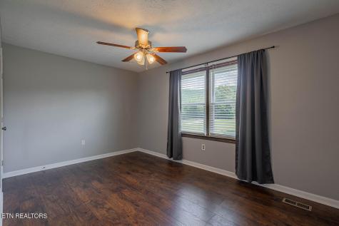 624 Back Valley Road Oliver Springs TN 37840