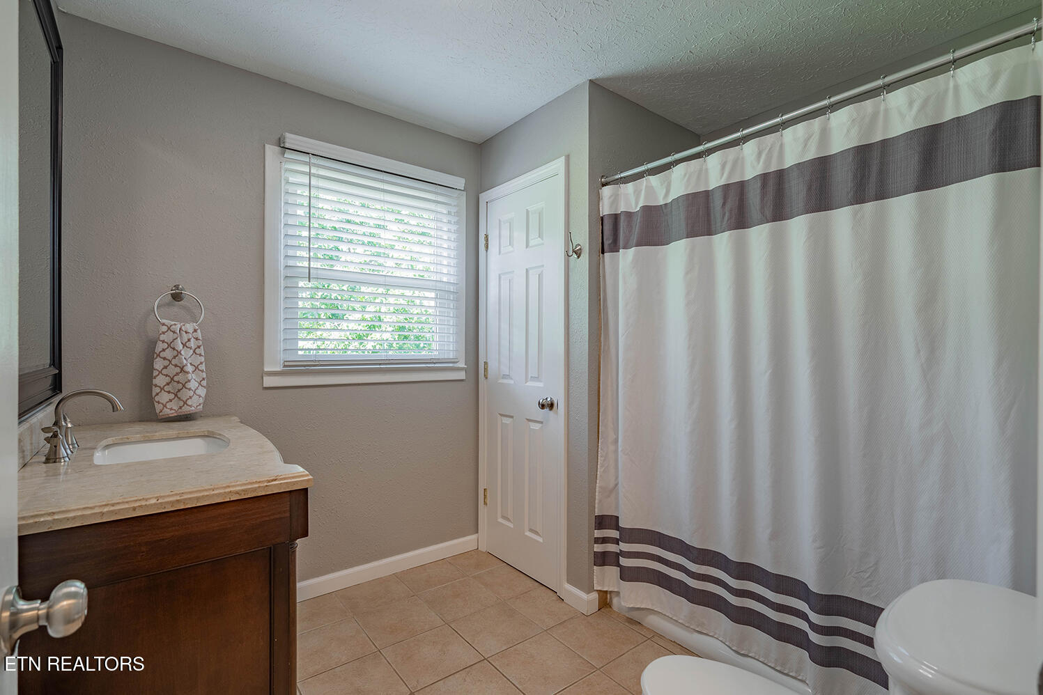 624 Back Valley Road Oliver Springs TN 37840