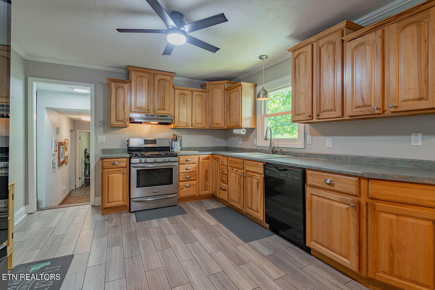 624 Back Valley Road Oliver Springs TN 37840