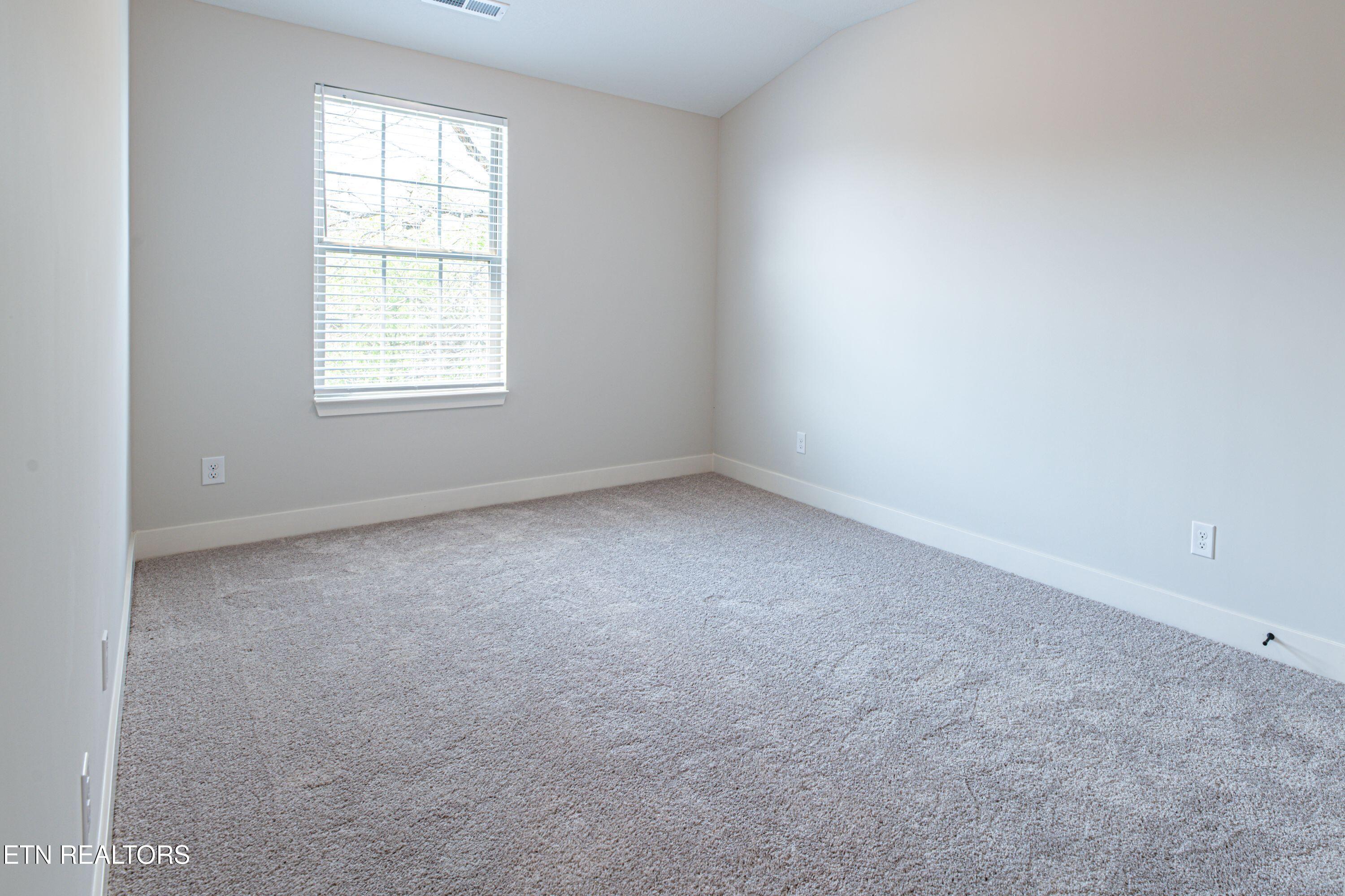 8978 Keenberg Lane Knoxville TN 37931