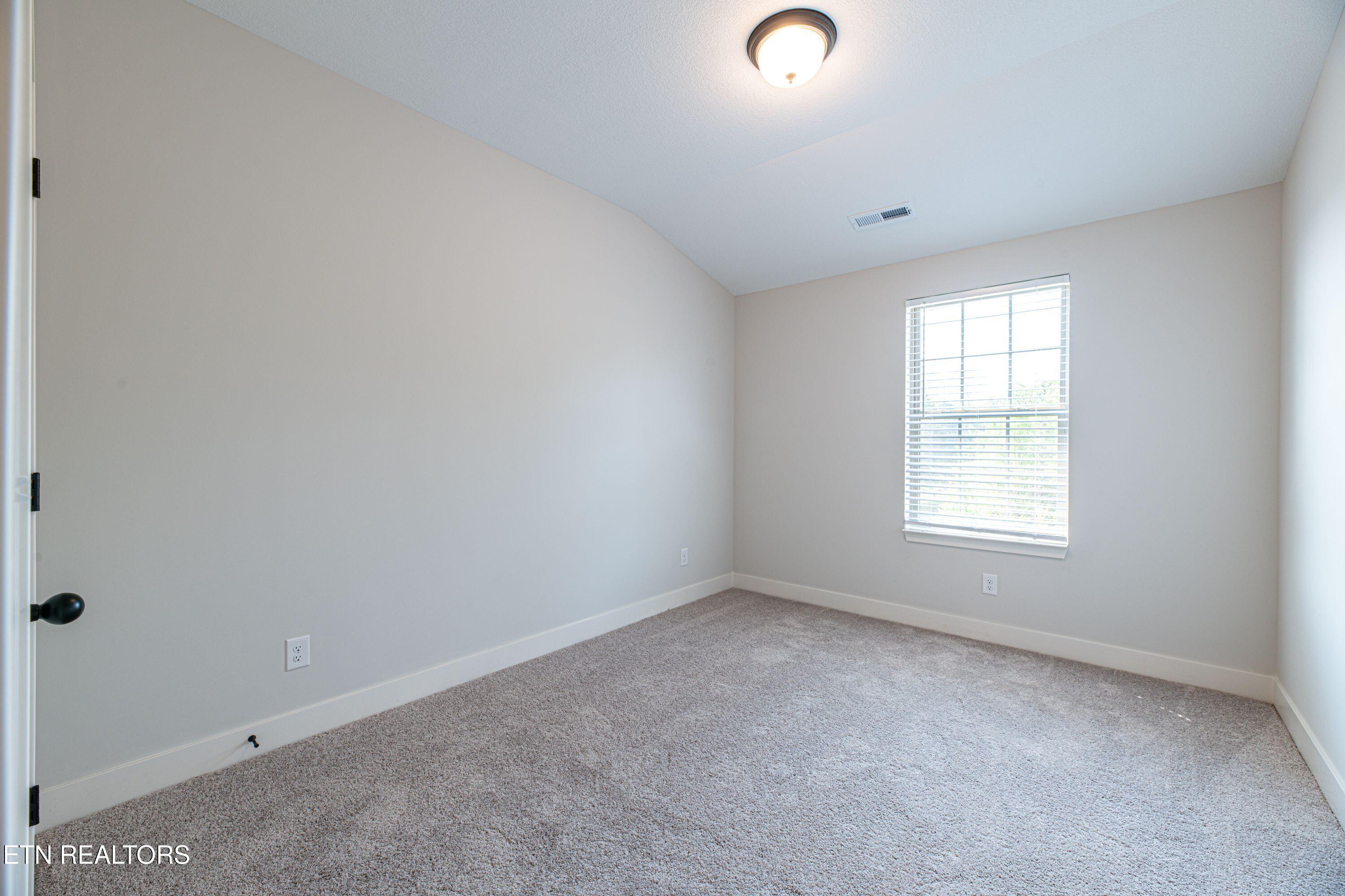 8978 Keenberg Lane Knoxville TN 37931