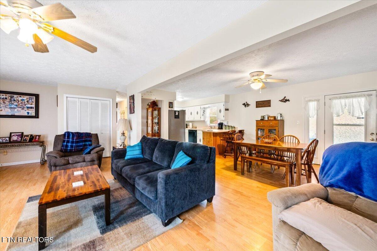 177 Thomas Road Speedwell TN 37870