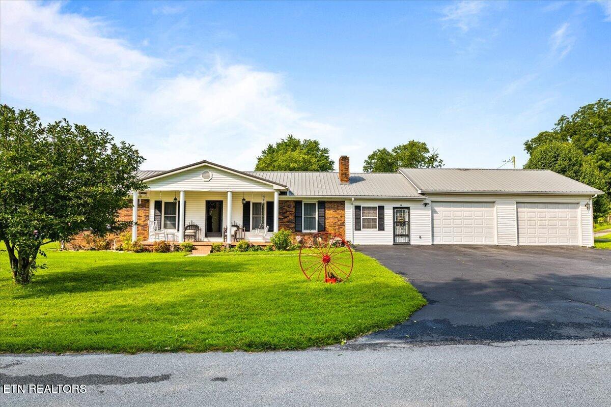 177 Thomas Road Speedwell TN 37870