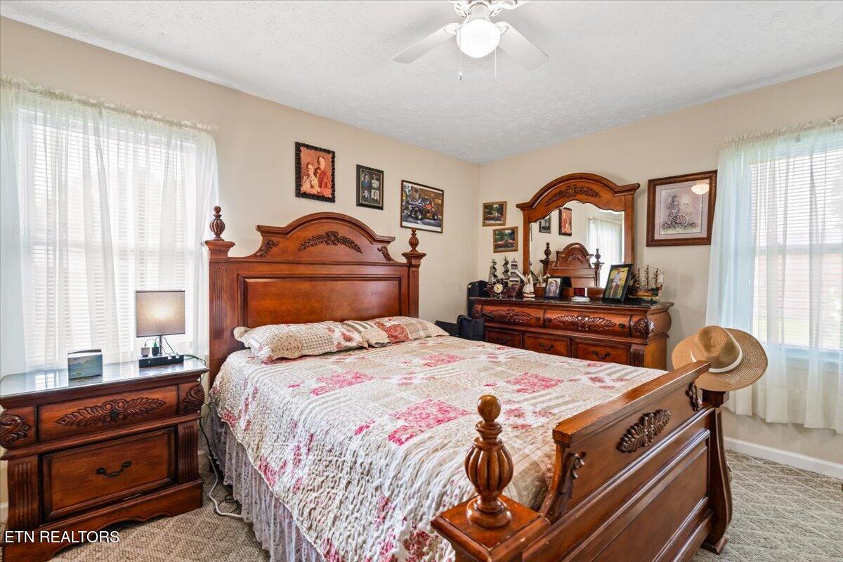 177 Thomas Road Speedwell TN 37870
