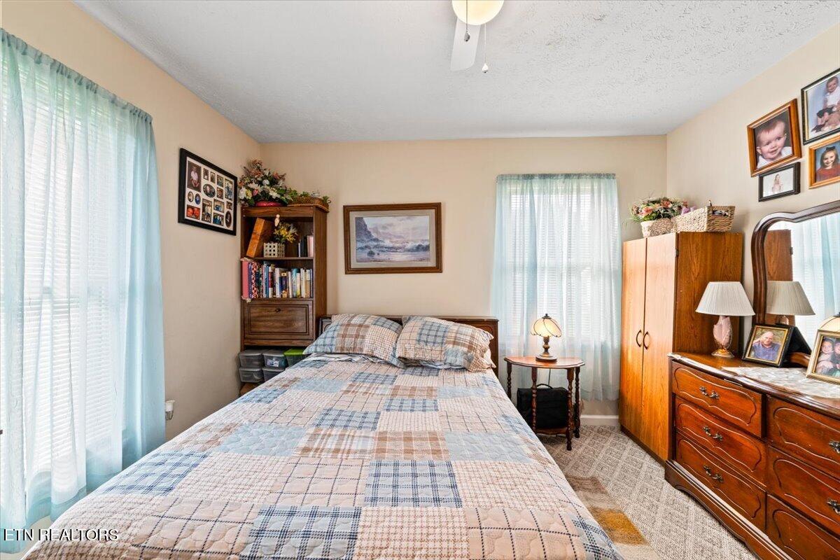177 Thomas Road Speedwell TN 37870
