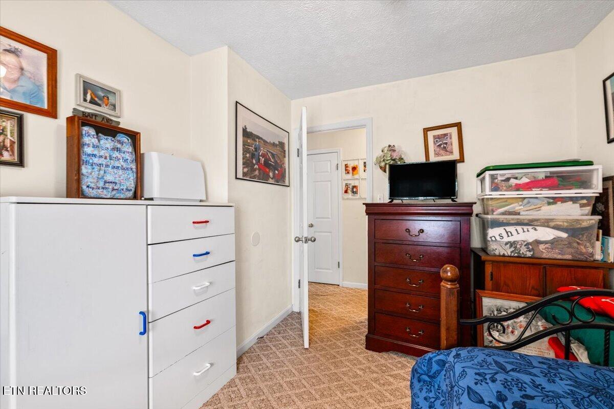 177 Thomas Road Speedwell TN 37870