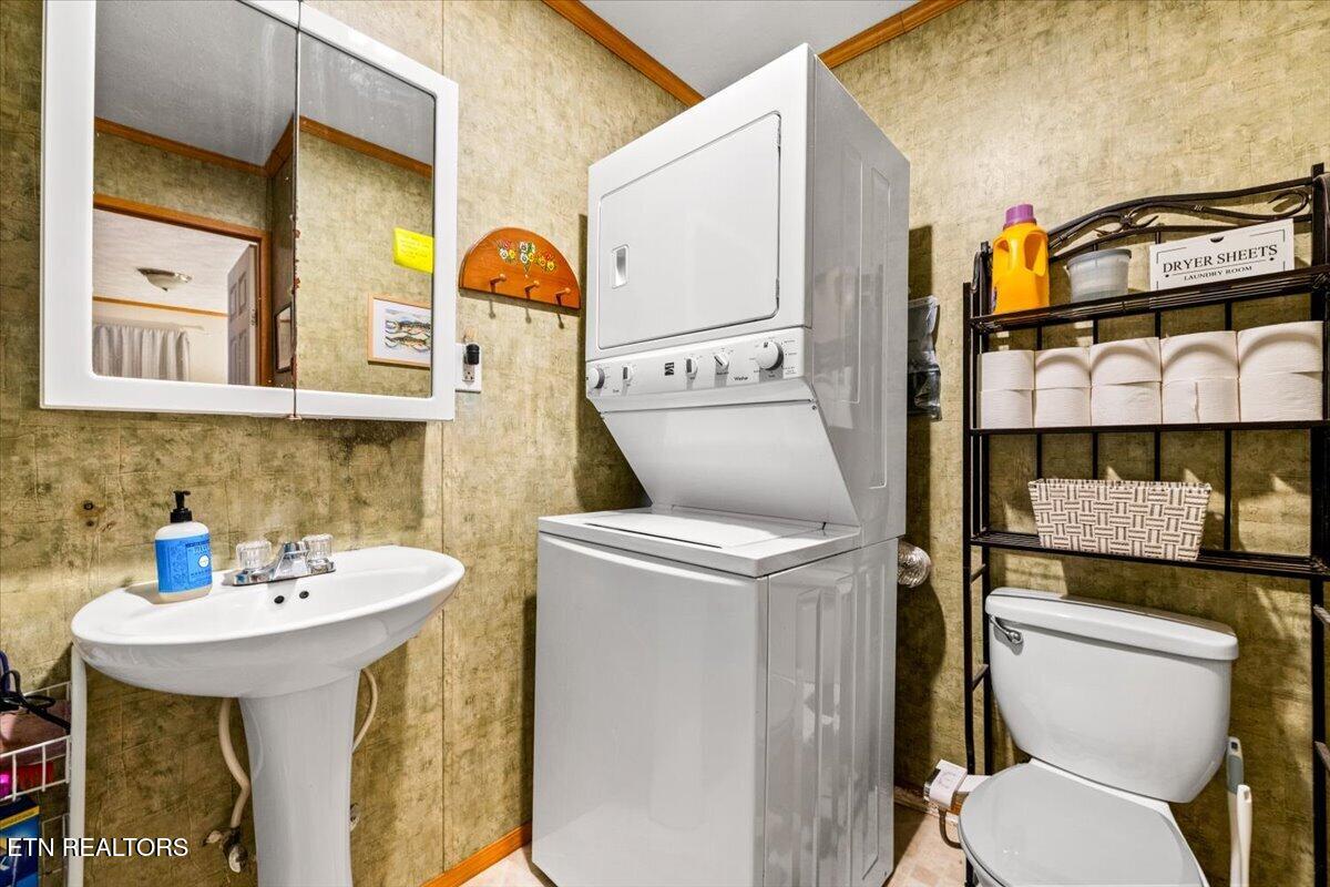 177 Thomas Road Speedwell TN 37870