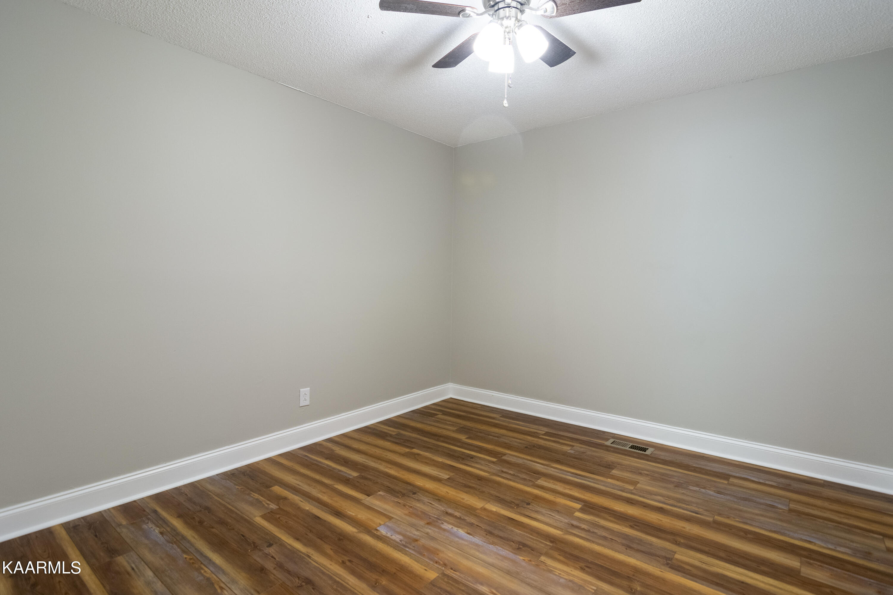 2205 Ridgecrest Drive Knoxville TN 37918