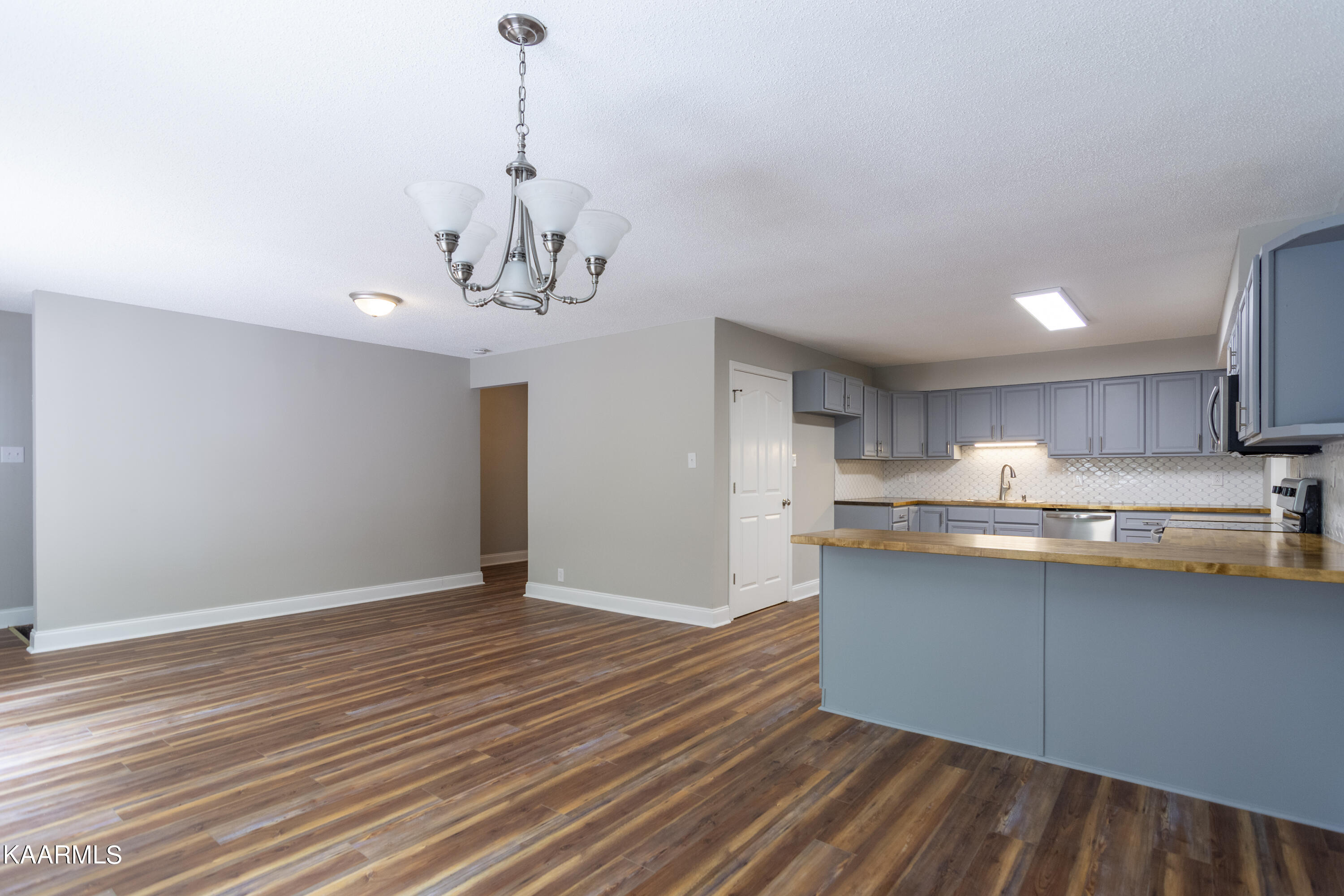 2205 Ridgecrest Drive Knoxville TN 37918
